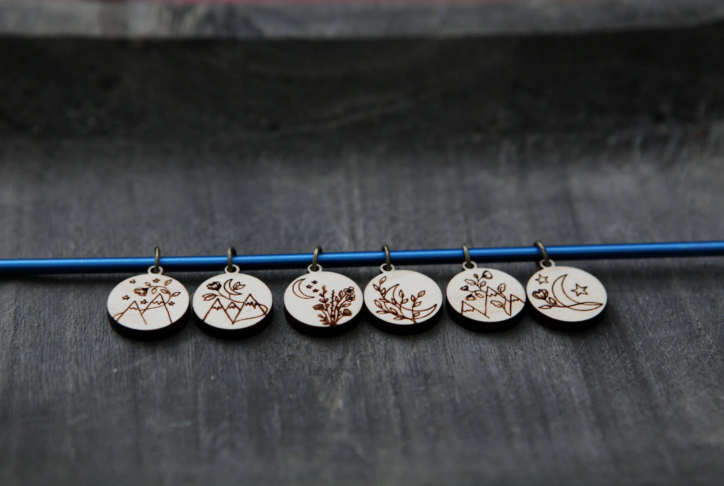 https://i.etsystatic.com/8282779/r/il/ac0834/3811889197/il_fullxfull.3811889197_2bhh.jpg