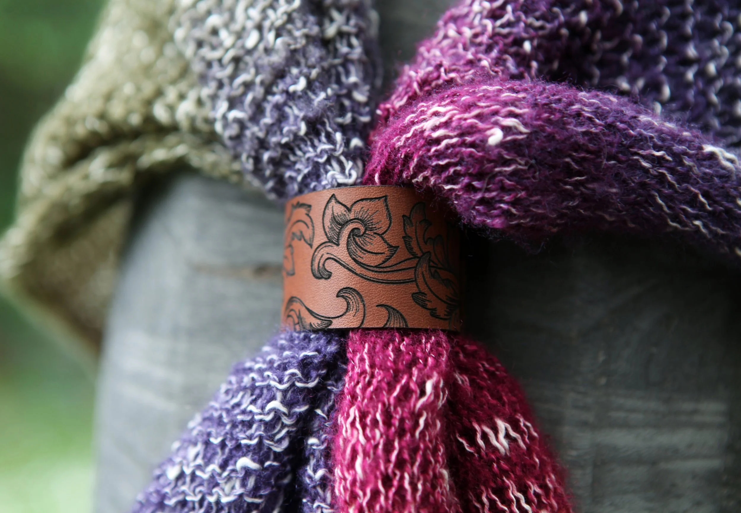 https://i.etsystatic.com/8282779/r/il/46458b/3165925727/il_fullxfull.3165925727_lq4w.jpg
