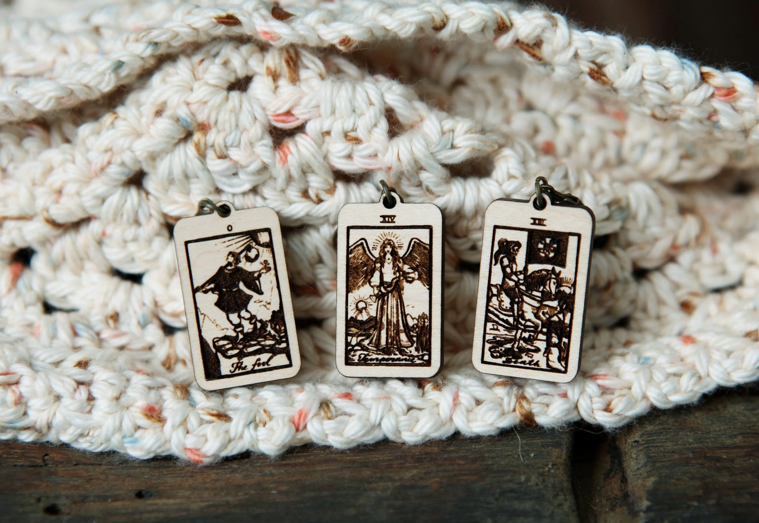 https://i.etsystatic.com/8282779/r/il/d6f909/4216610637/il_fullxfull.4216610637_9cxj.jpg