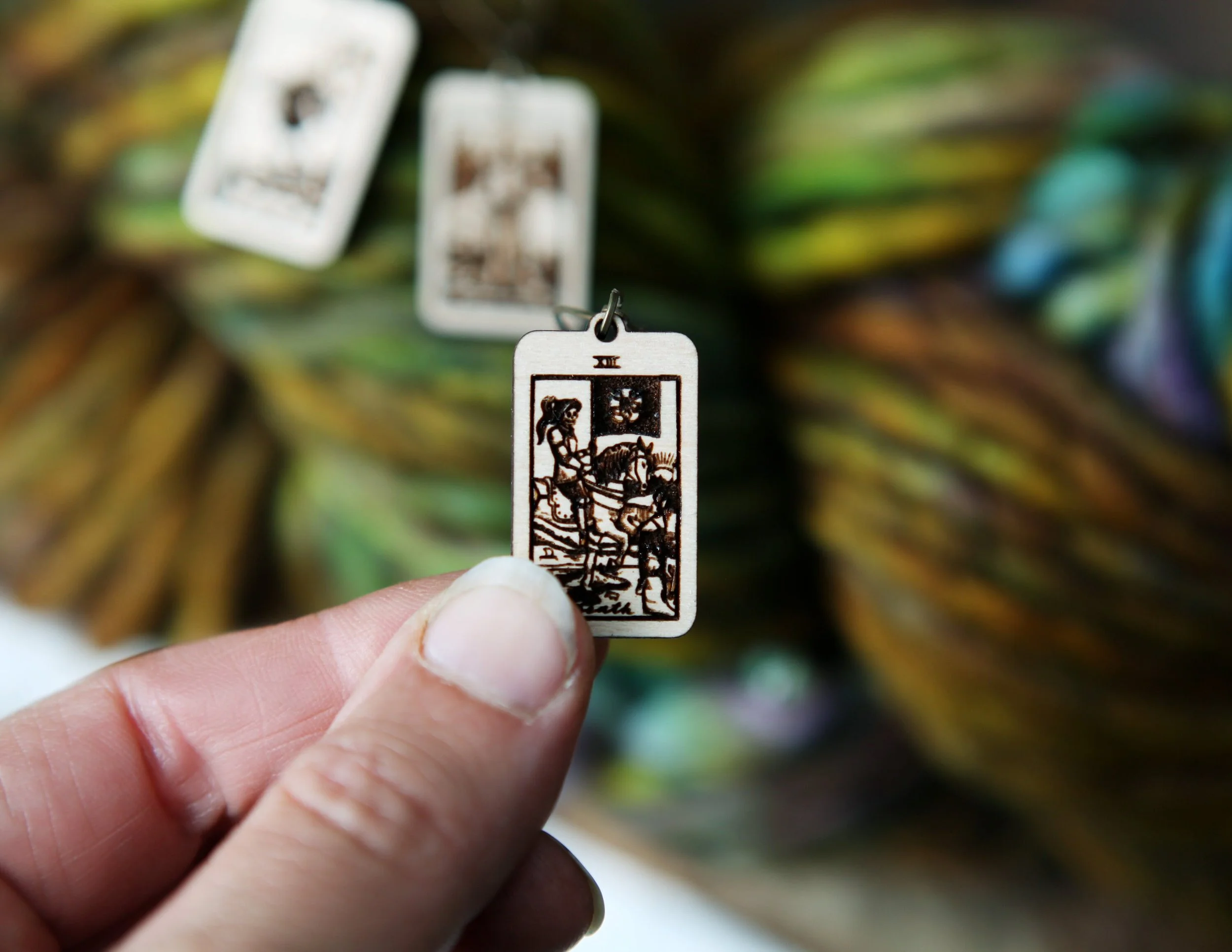 https://i.etsystatic.com/8282779/r/il/d88744/4216610397/il_fullxfull.4216610397_rouw.jpg