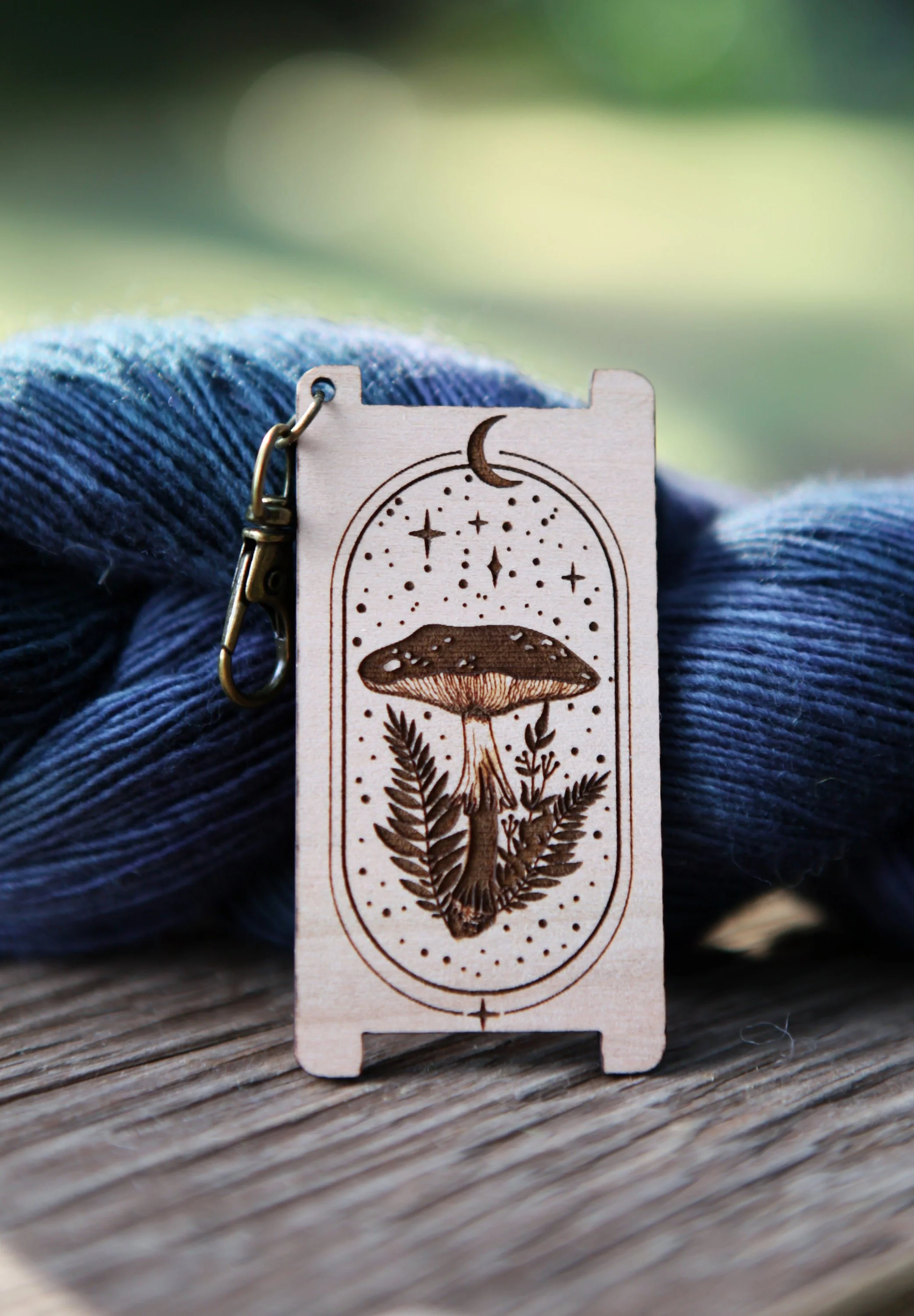https://i.etsystatic.com/8282779/r/il/8e5b64/4116368033/il_fullxfull.4116368033_e4ih.jpg