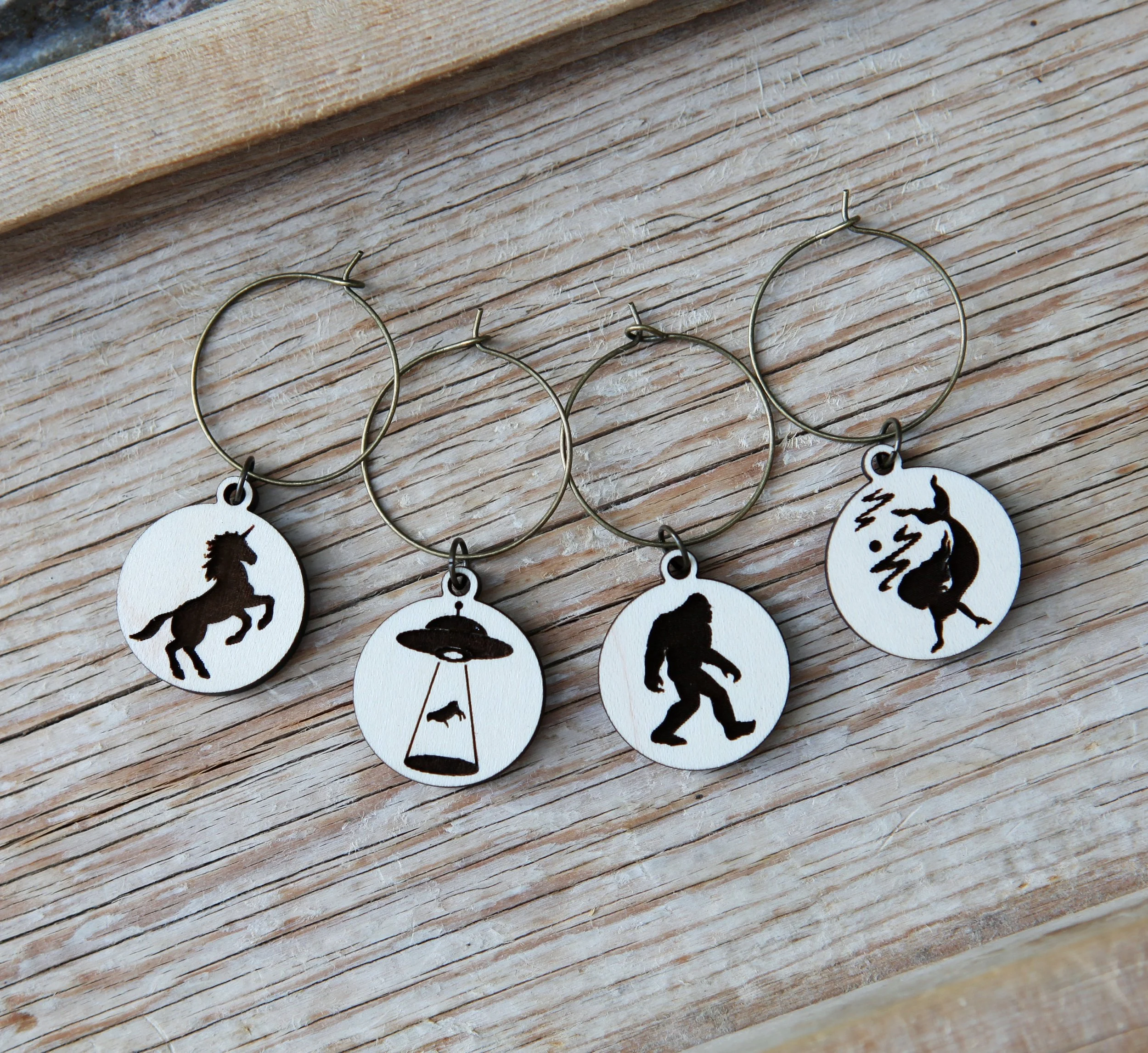https://i.etsystatic.com/8282779/r/il/aa10b5/2544910352/il_fullxfull.2544910352_3iks.jpg