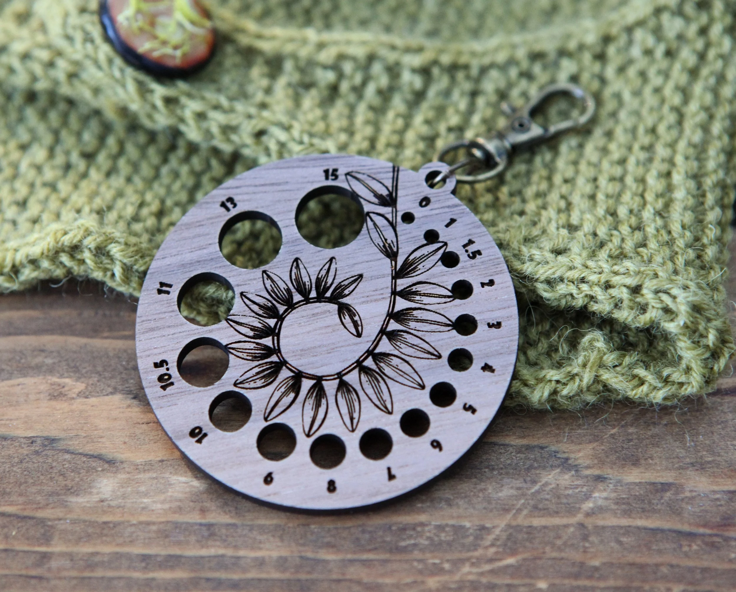 https://i.etsystatic.com/8282779/r/il/be1ce8/2364352669/il_fullxfull.2364352669_e8wv.jpg