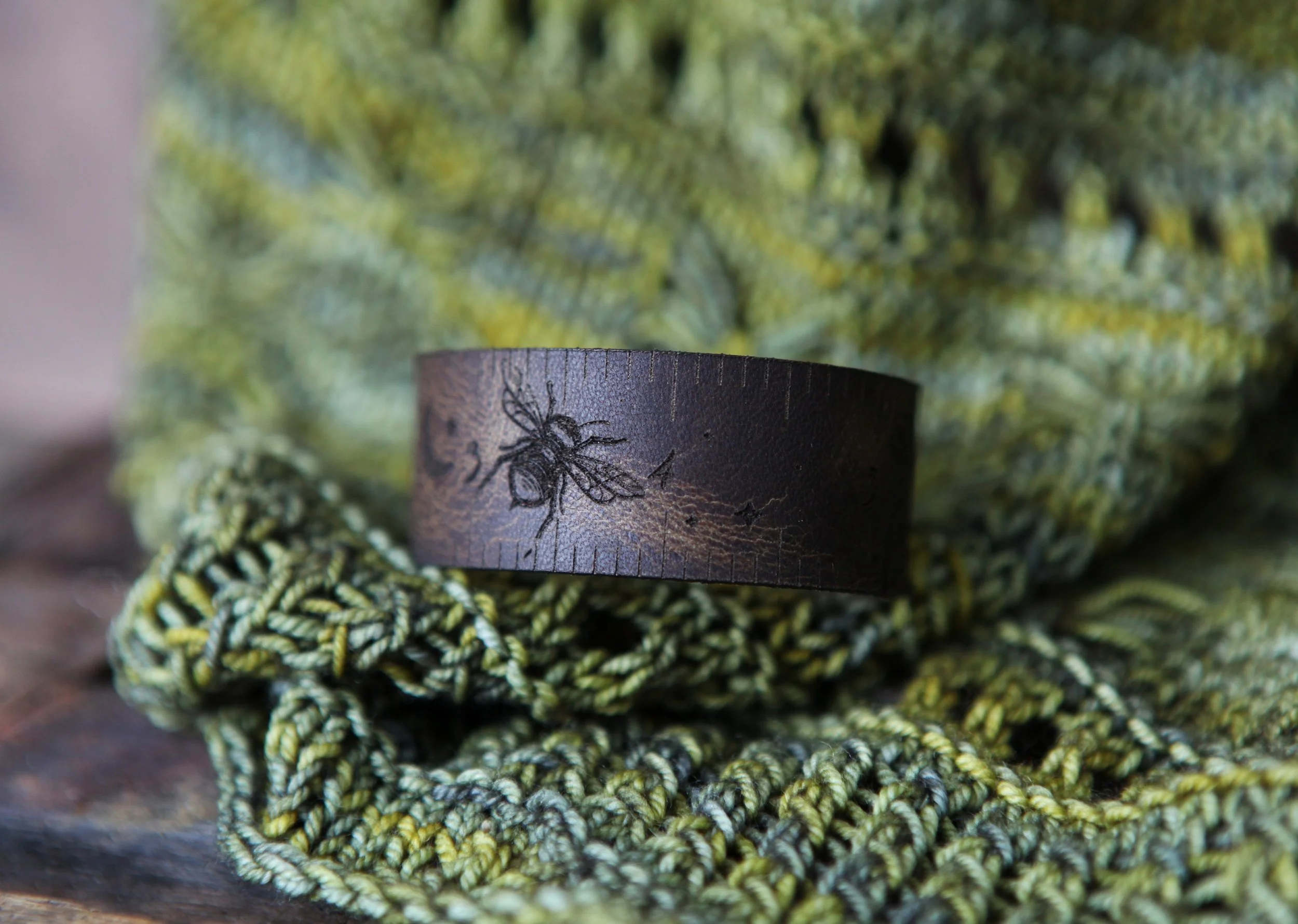 https://i.etsystatic.com/8282779/r/il/8c7f78/5414232593/il_fullxfull.5414232593_rjt0.jpg