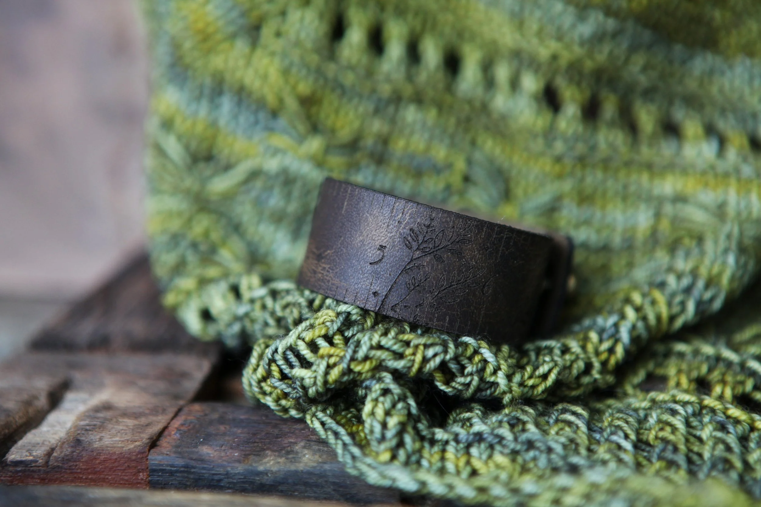 https://i.etsystatic.com/8282779/r/il/56e3e3/5366066218/il_fullxfull.5366066218_ddp0.jpg