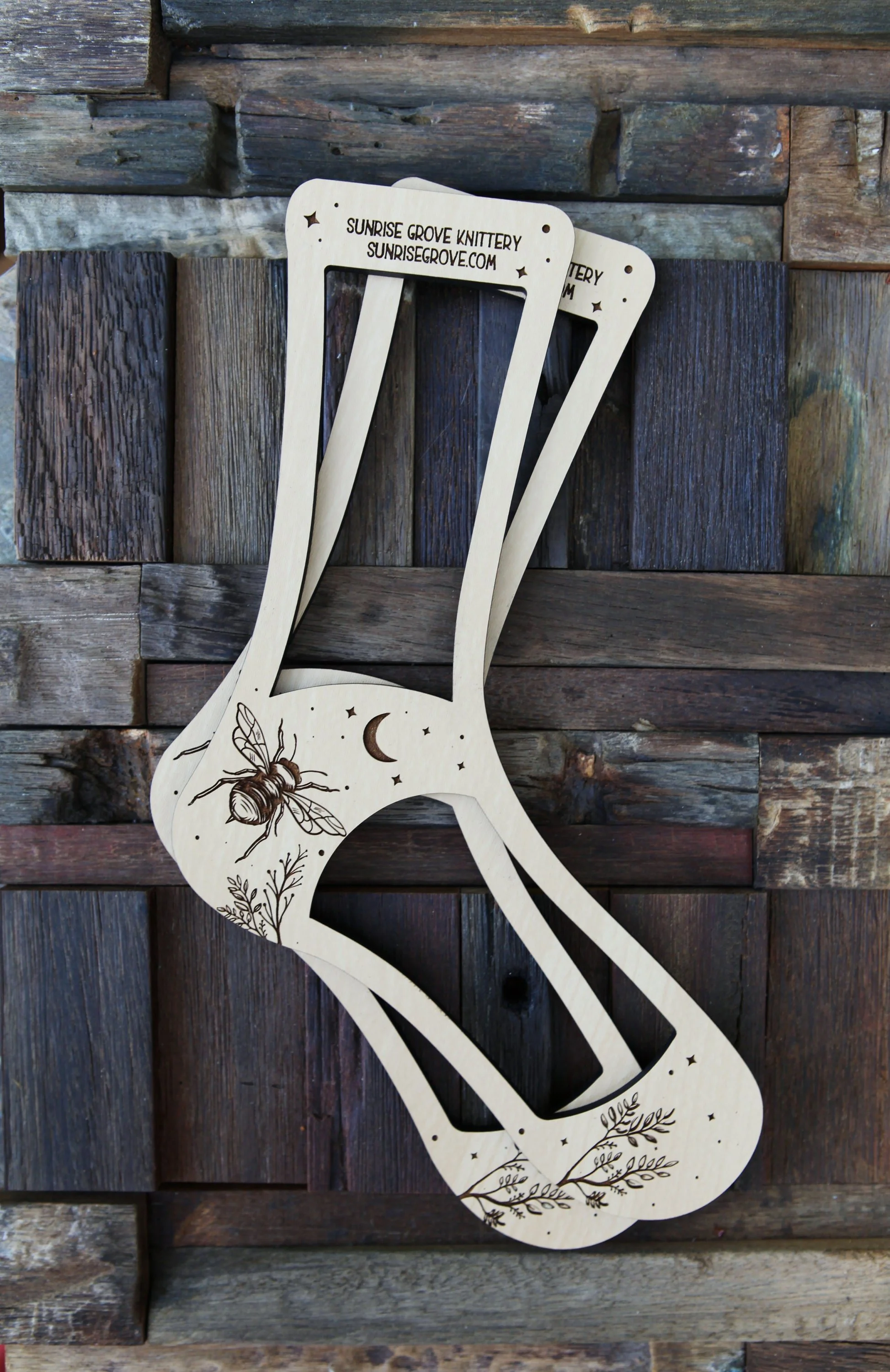 https://i.etsystatic.com/8282779/r/il/7ccf4f/5227720092/il_fullxfull.5227720092_nw90.jpg