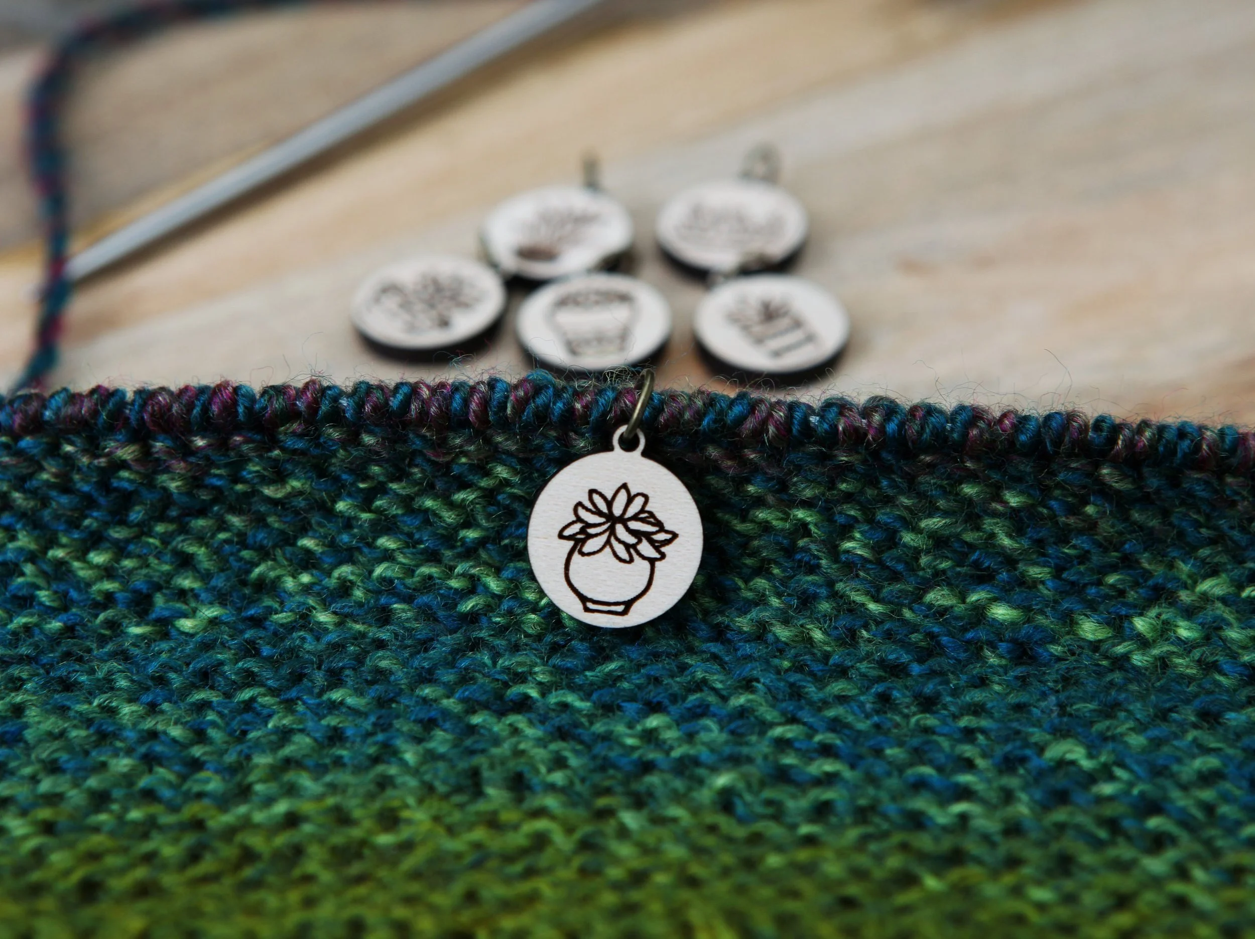 https://i.etsystatic.com/8282779/r/il/a2c9bd/3040087554/il_fullxfull.3040087554_83l9.jpg