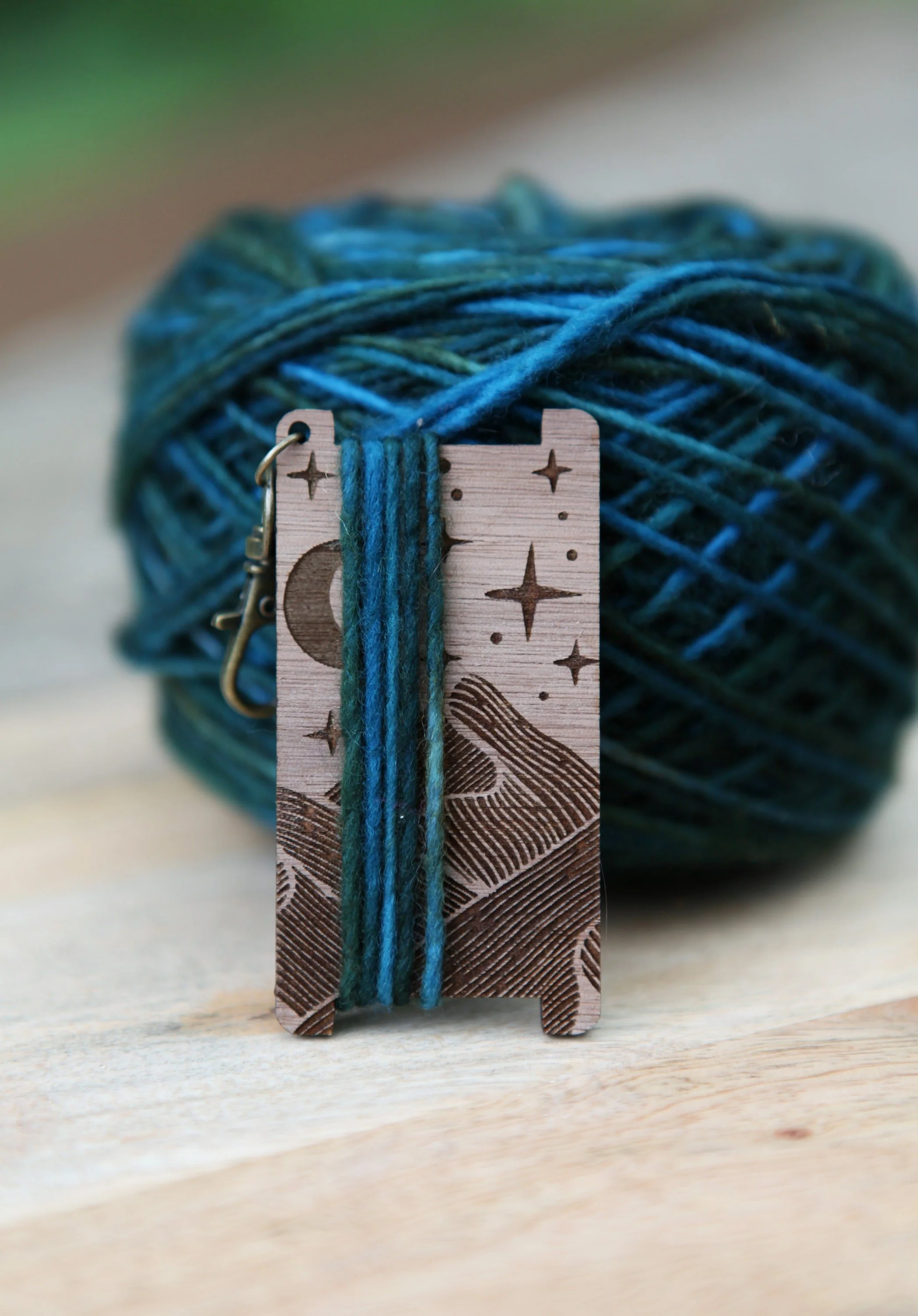 https://i.etsystatic.com/8282779/r/il/ec6a4f/3086965883/il_fullxfull.3086965883_a9z2.jpg