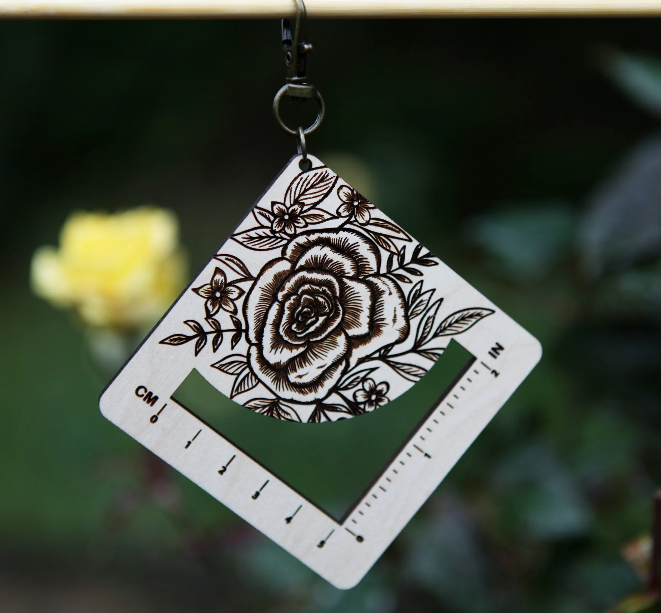Gauge Swatch Ruler Rose 7.jpg