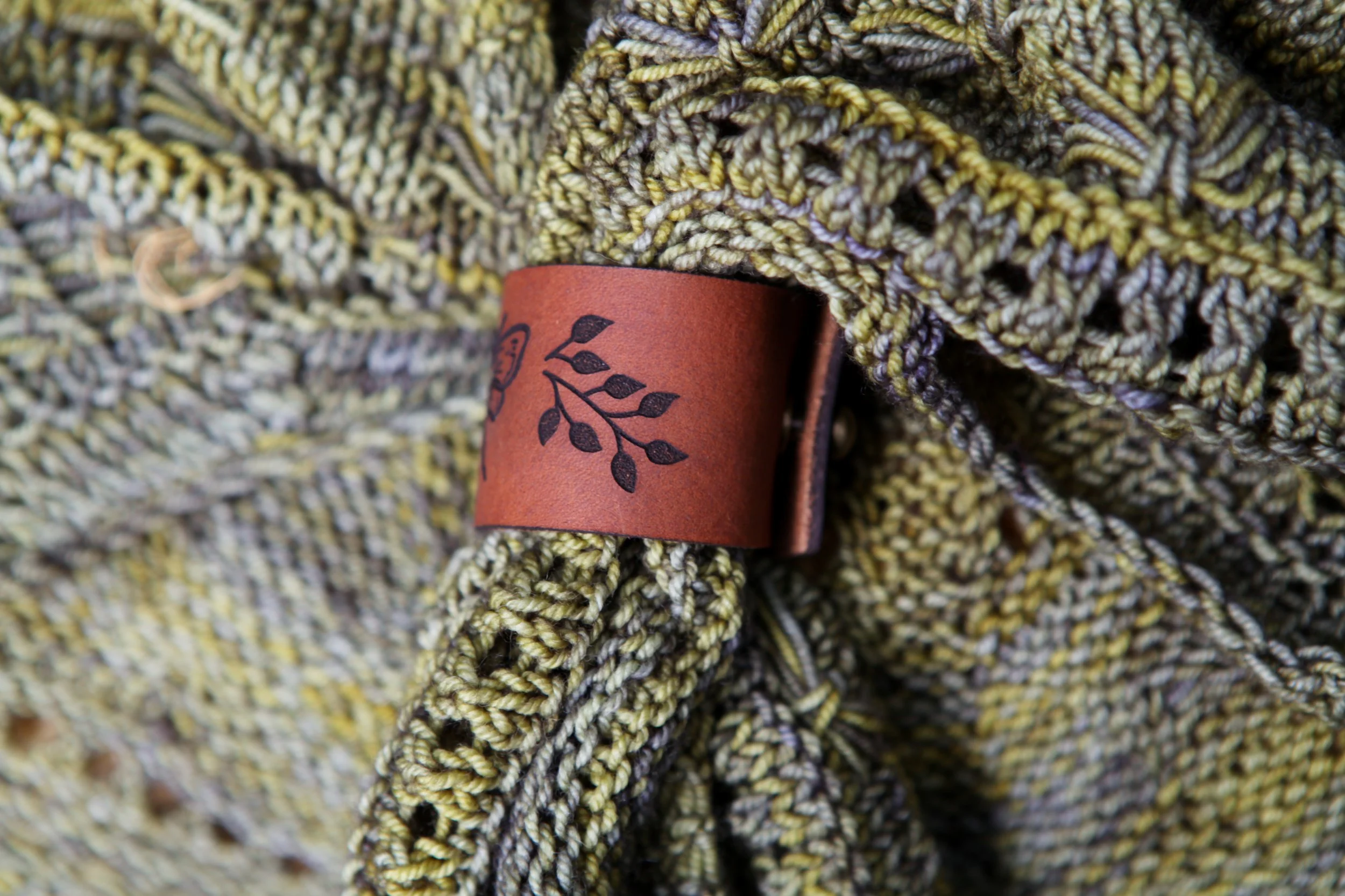 Bee Shawl Cuff 14.jpg