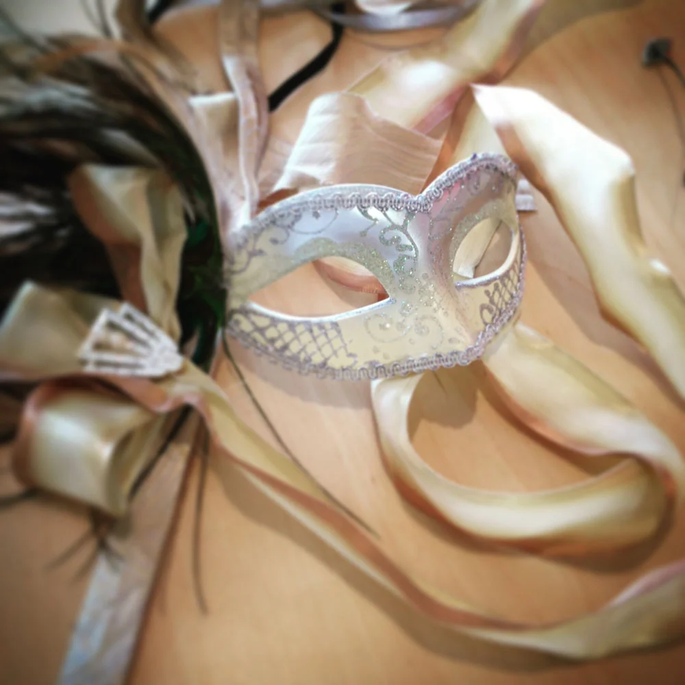 Finishing my 1920's Art Deco Dress for the preservation ball