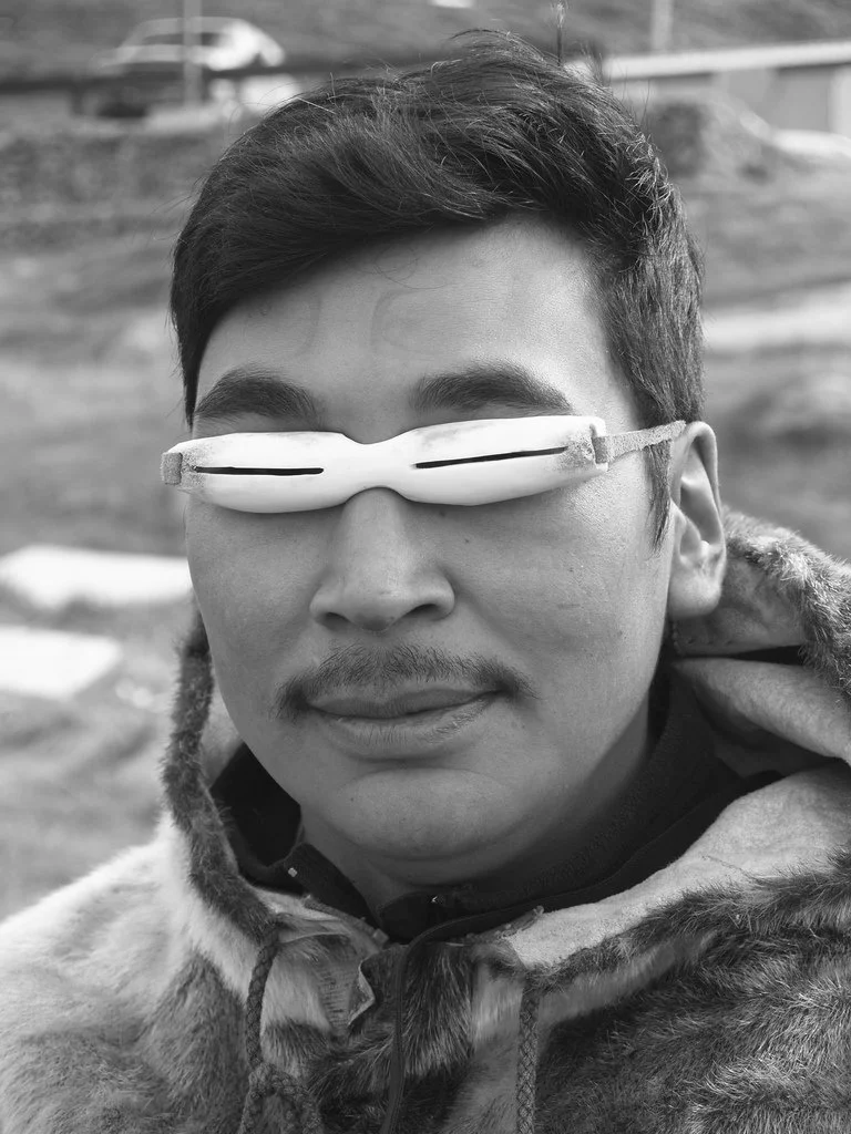 The Evolution of Eyewear: From Vintage Shades to High-Tech Specs