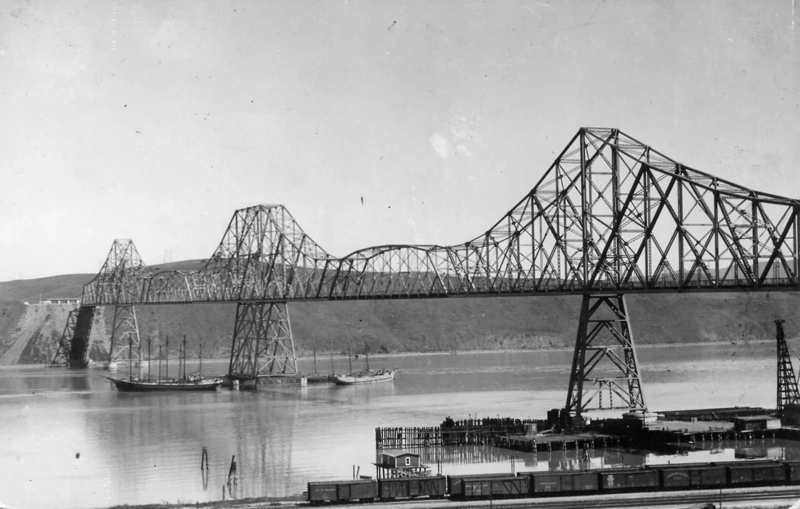 9032_Carquinez Bridge Opening Day_CCC Historical Society.jpg