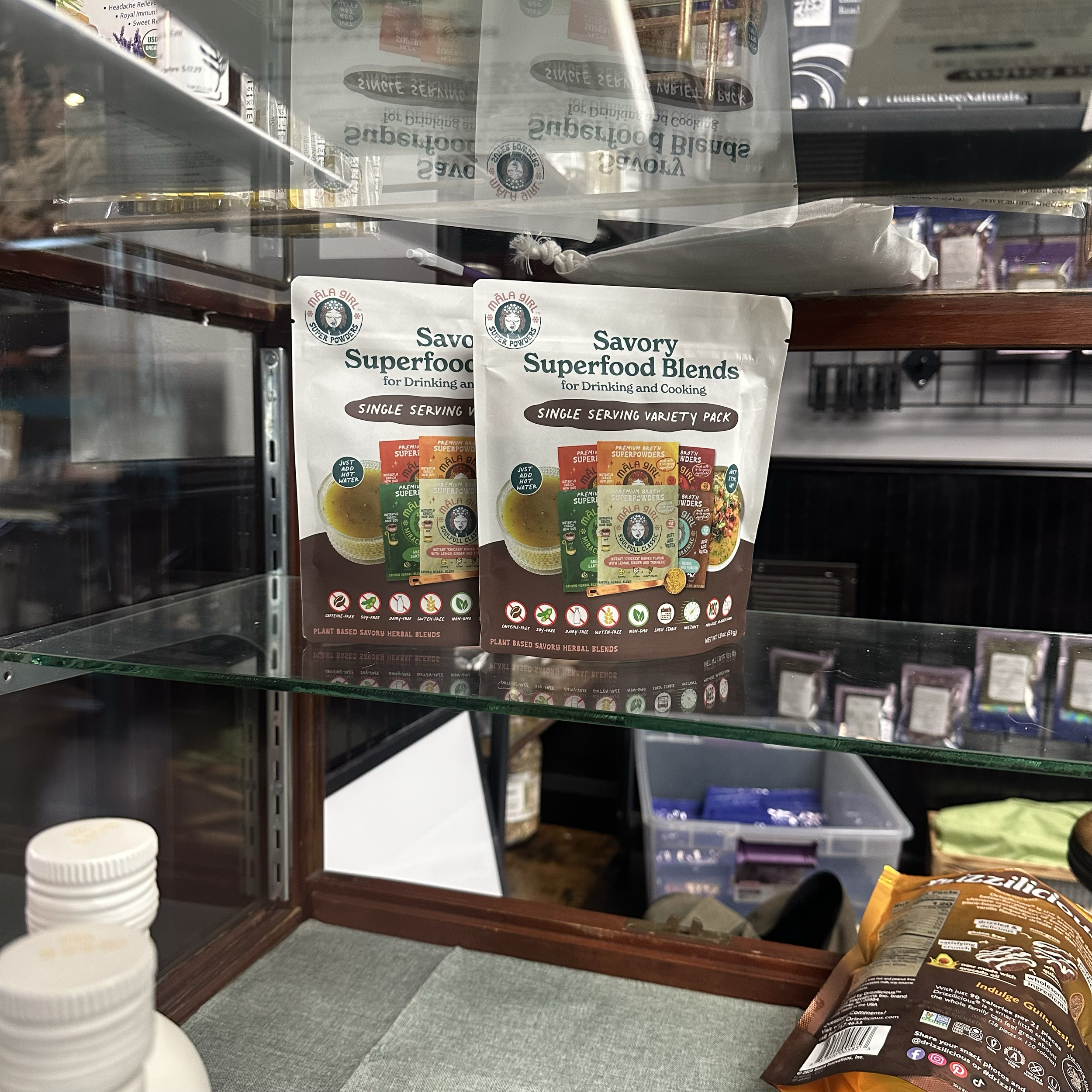 Māla Girl Savory Superfood Blends variety 6-pack is the superfood broth your body has been asking for!