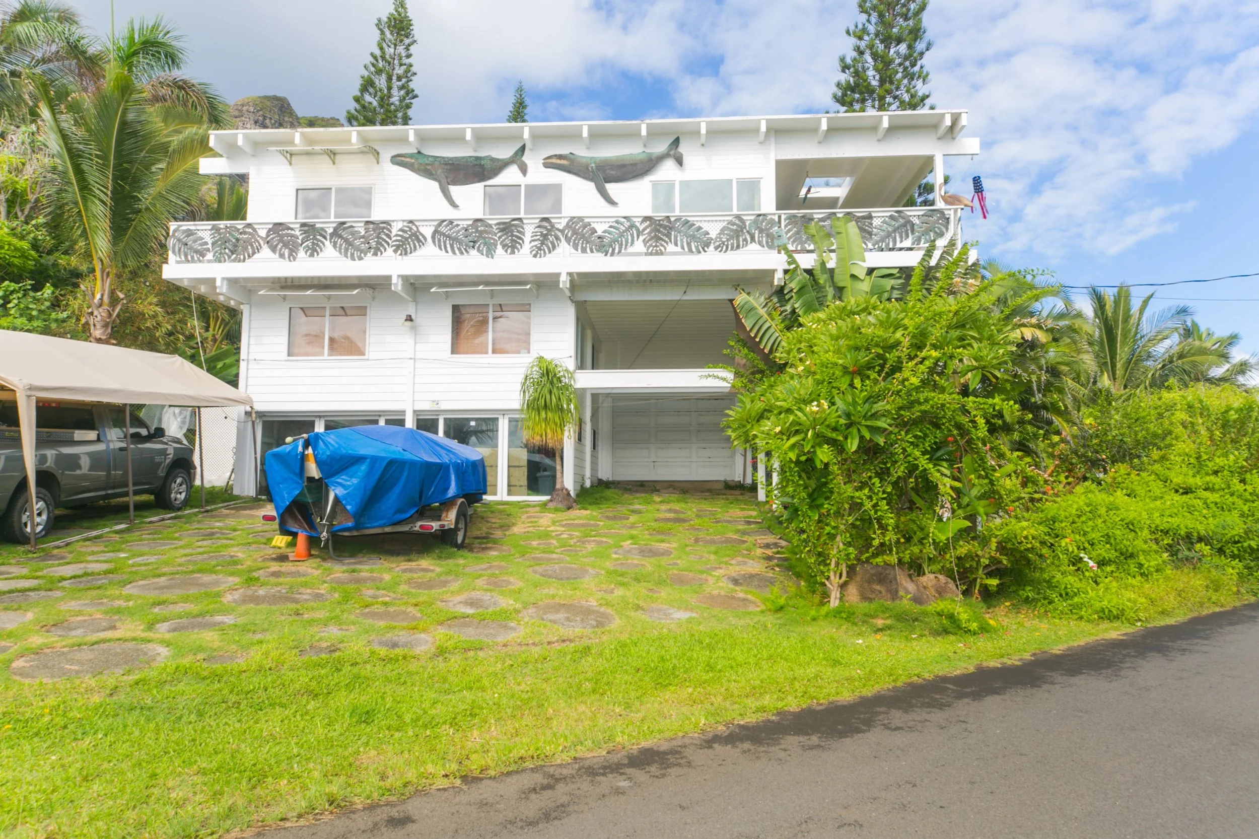 Commercial real estate Hawaii Retreat center, senior home, ocean view paradise cooking retreat