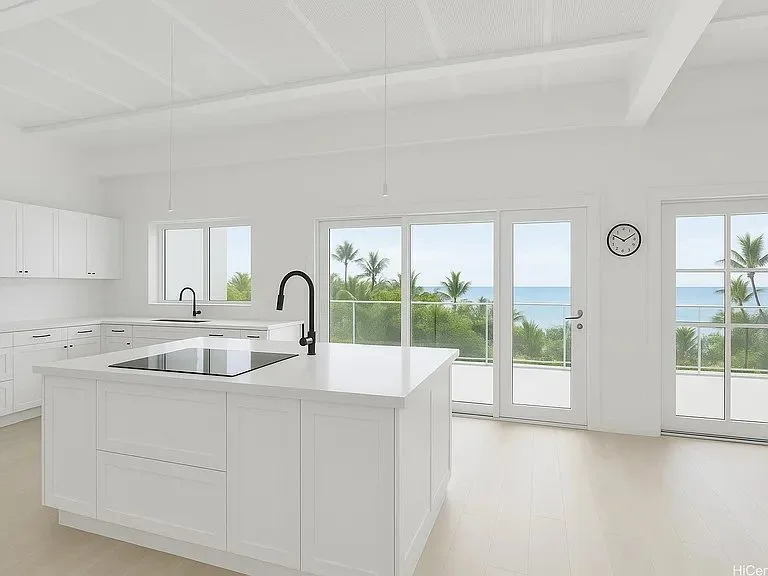 Commercial real estate - luxury Yoga, Health, Wellness, Artist Retreat  with an ocean view