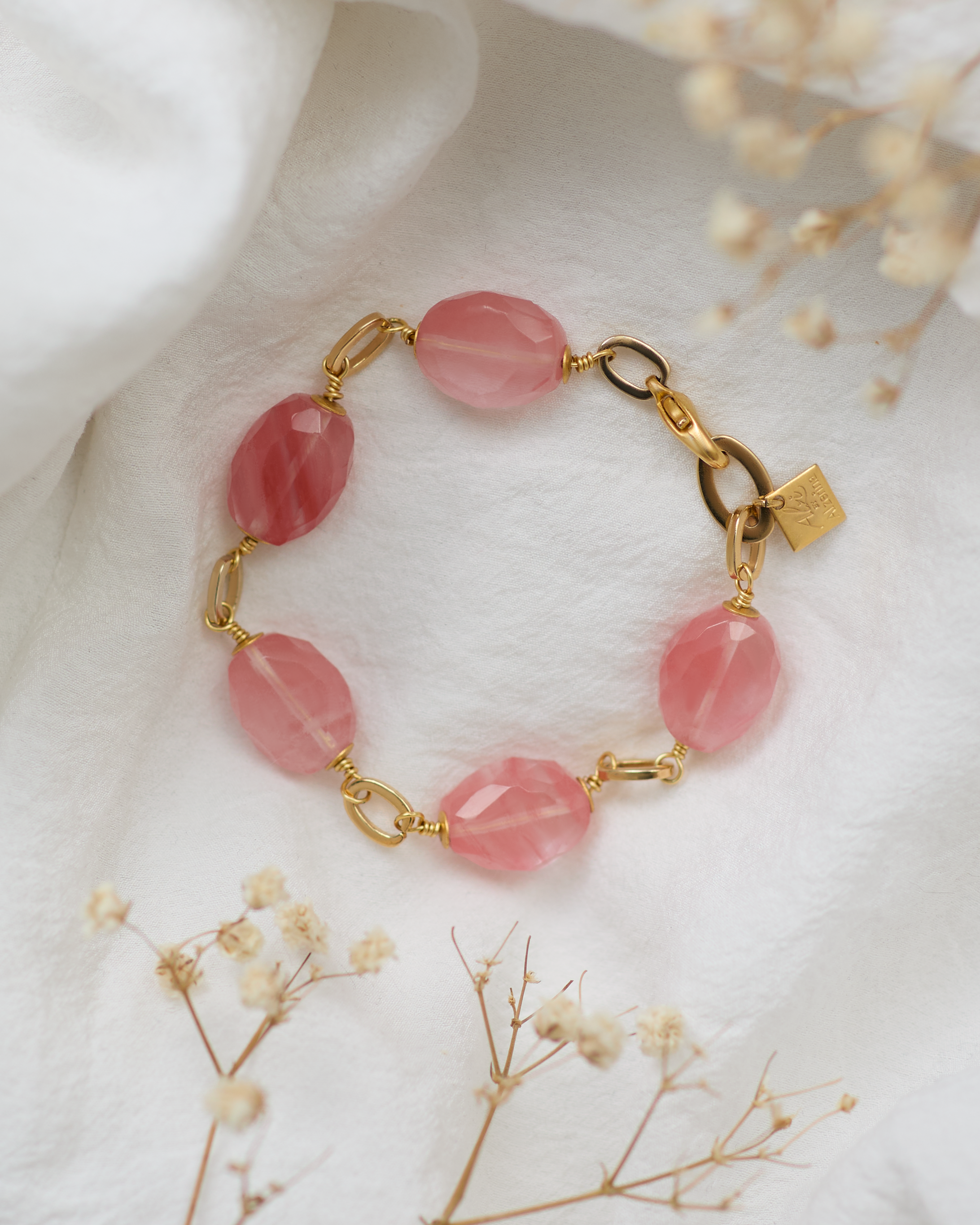 Pink Stones Bracelet .png