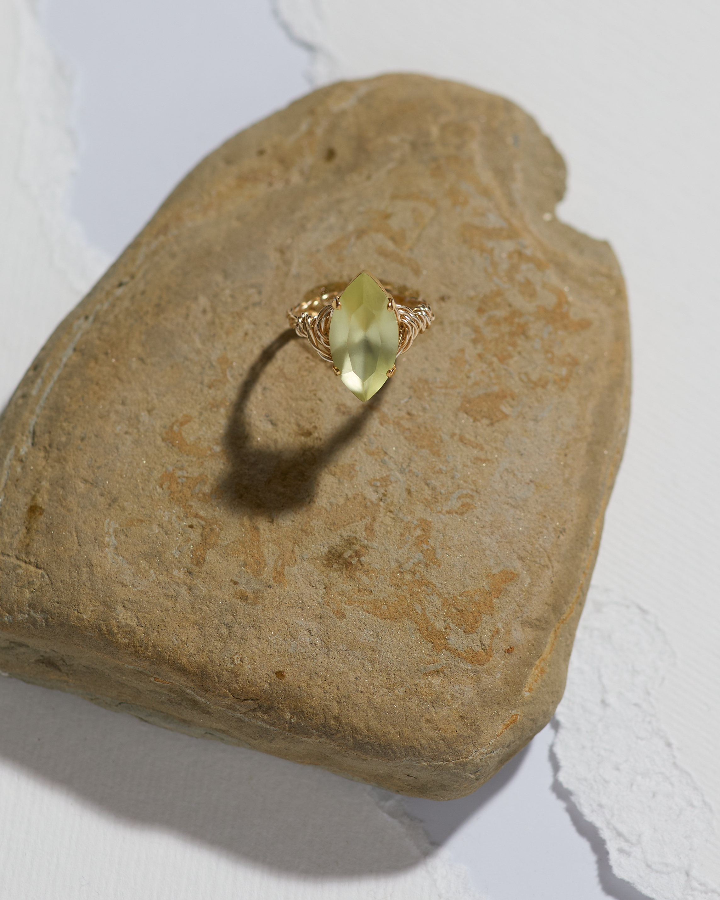 Green Opaque Ring Rock.png