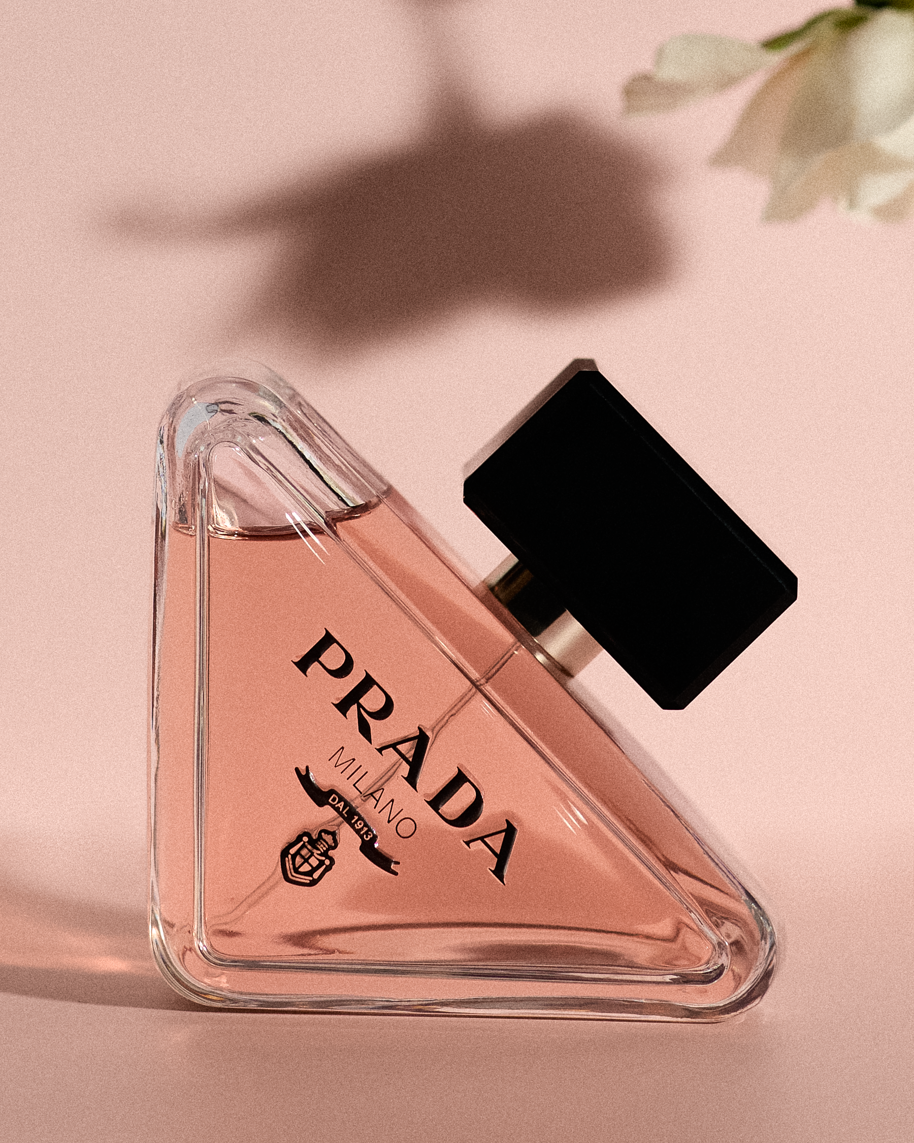 prada perfume final.png