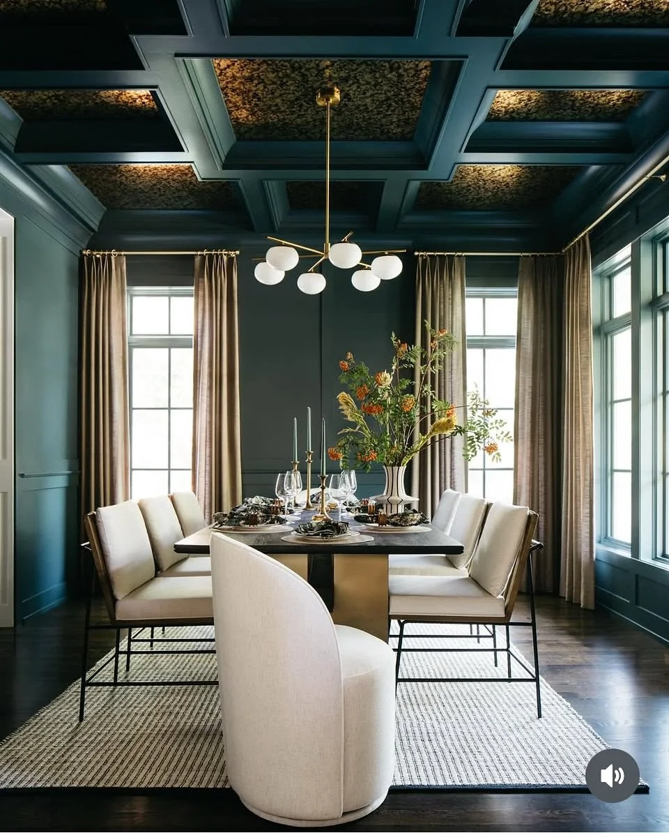 Lately I&rsquo;ve been drawn to the depth and drama of moody hues &mdash; those rich, layered tones that instantly make a space feel elevated and a little mysterious. This deep teal dining room proves that dark doesn&rsquo;t mean heavy&hellip; it mea