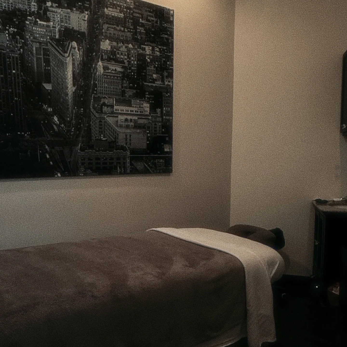 Sometimes the best thing you can do for your body is slowww downnnnnn 🍃

Need a reset? It starts here. #fusionsportsmassage #dfwmassagetherapist