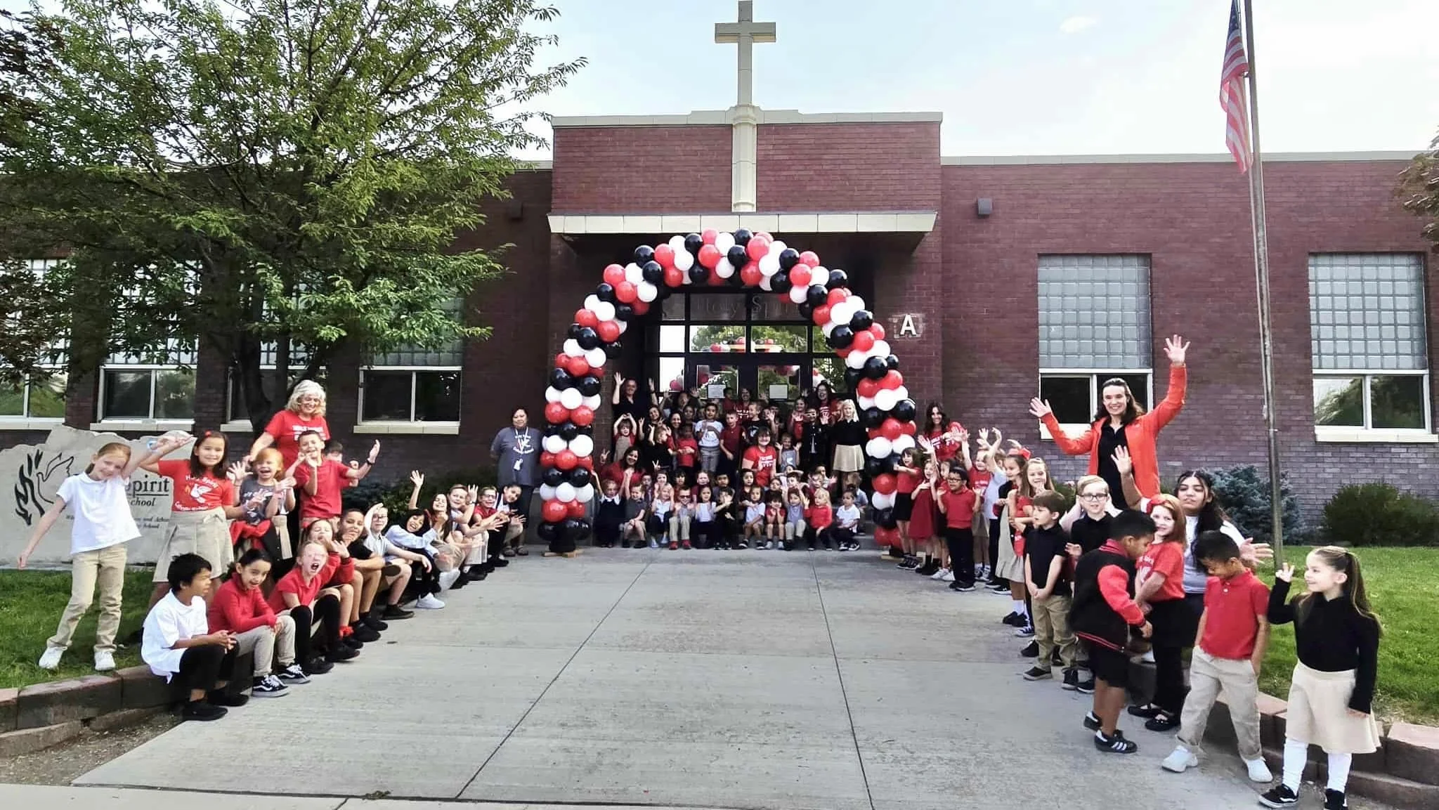 🇺🇸 Happy 4th of July from all of us at Holy Spirit Catholic School! Wishing everyone a safe, joyful, and blessed Independence Day! ❤️🤍💙

#holyspiritcatholicschool #morethanaschool #pocatello #independenceday