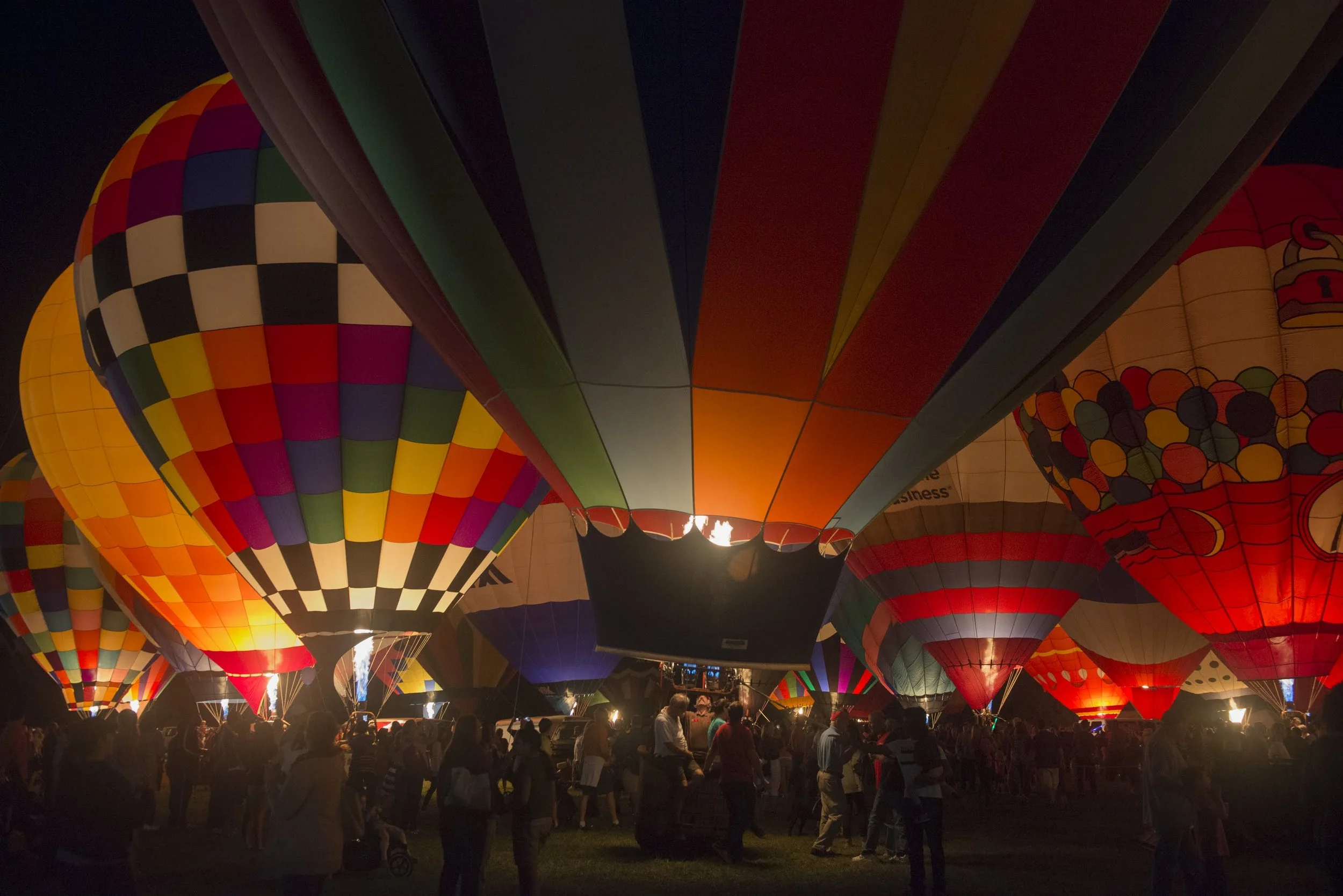 Balloon glow credit Mary Butkus.jpg