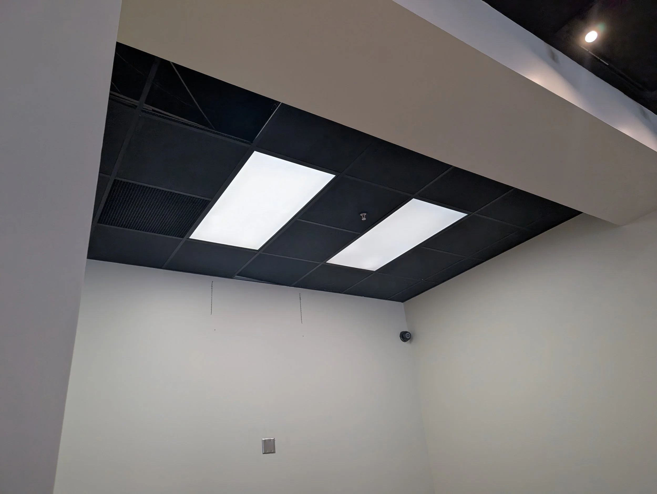 PXL_20250703_181406093.RAW-01.COVER.jpg