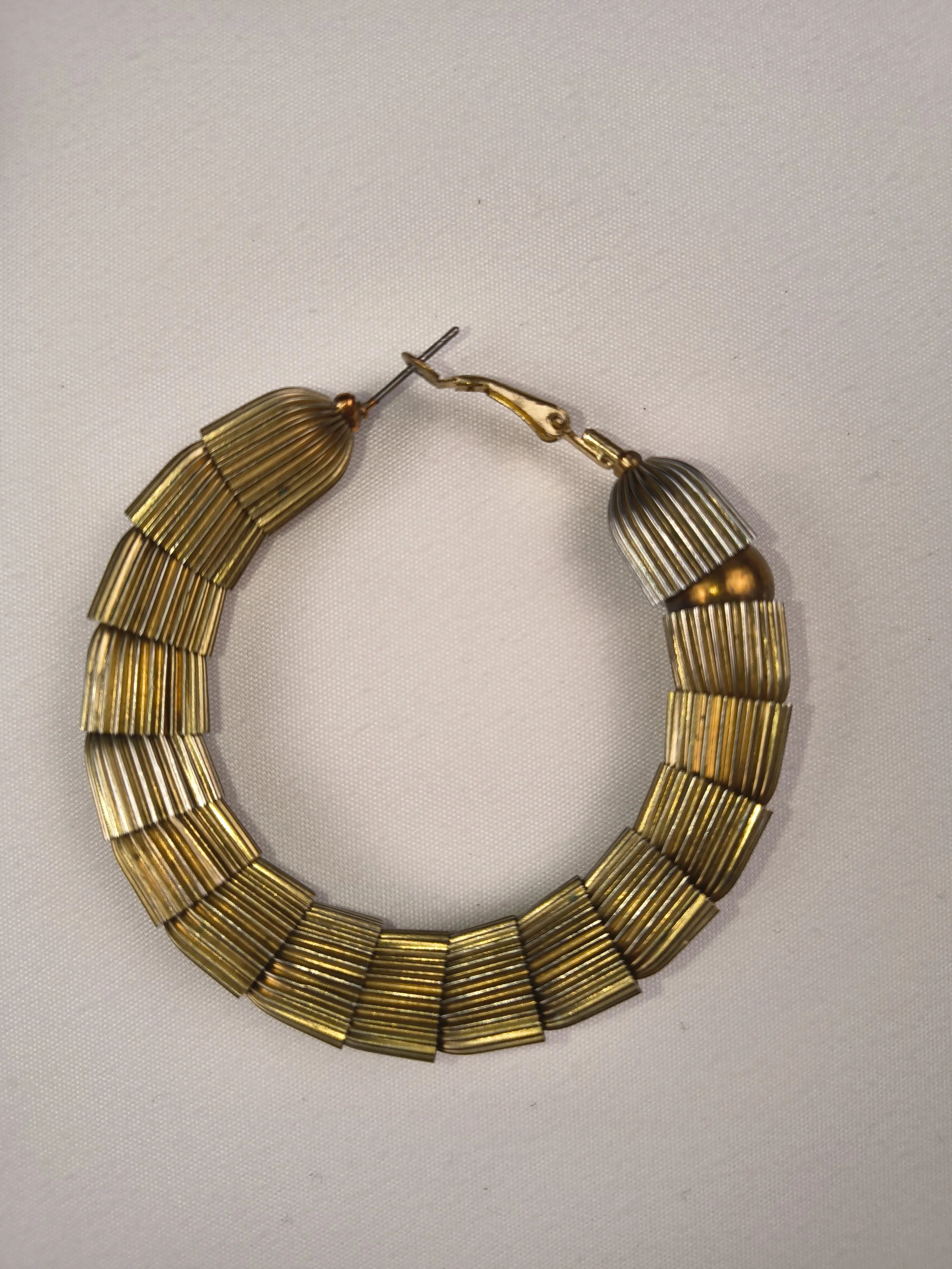Antique Elegance Gold Pleated Hoops