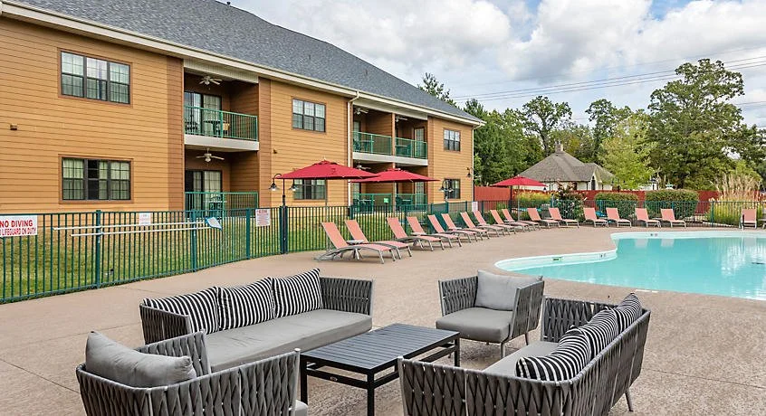 FVR-falls-village-resort-outdoor-seating1.jpg