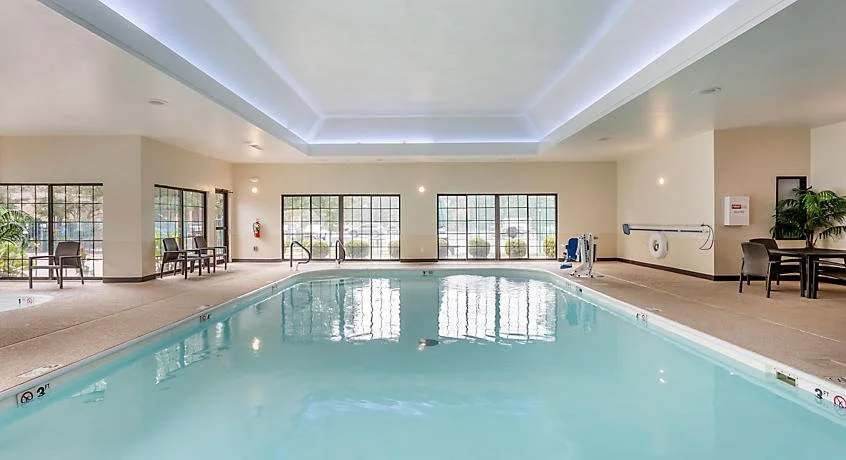 FVR-falls-village-resort-indoor-pool1.jpg