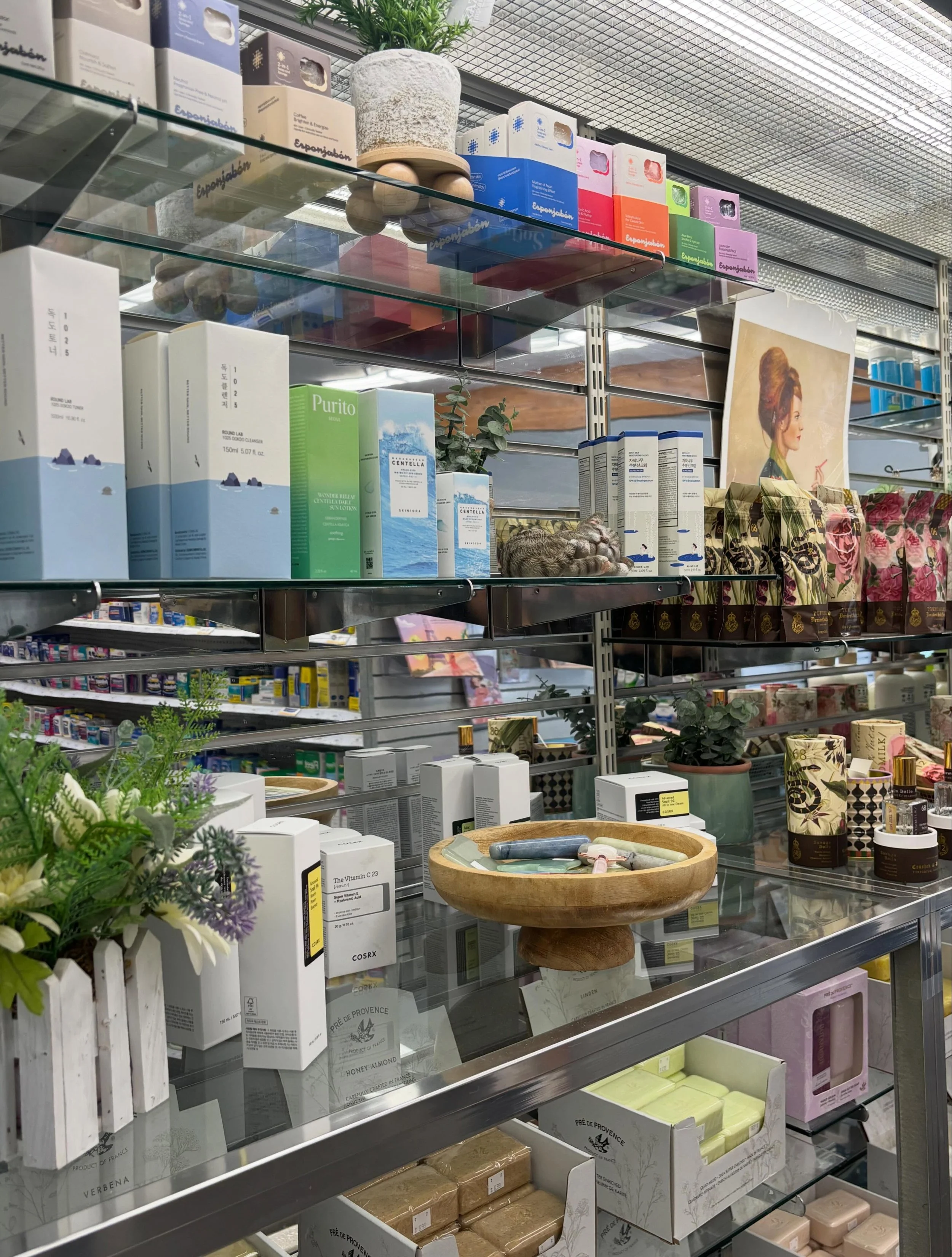 Skincare is a must! ☀️✨

  #sthelena #wellness #skincare #giftideas