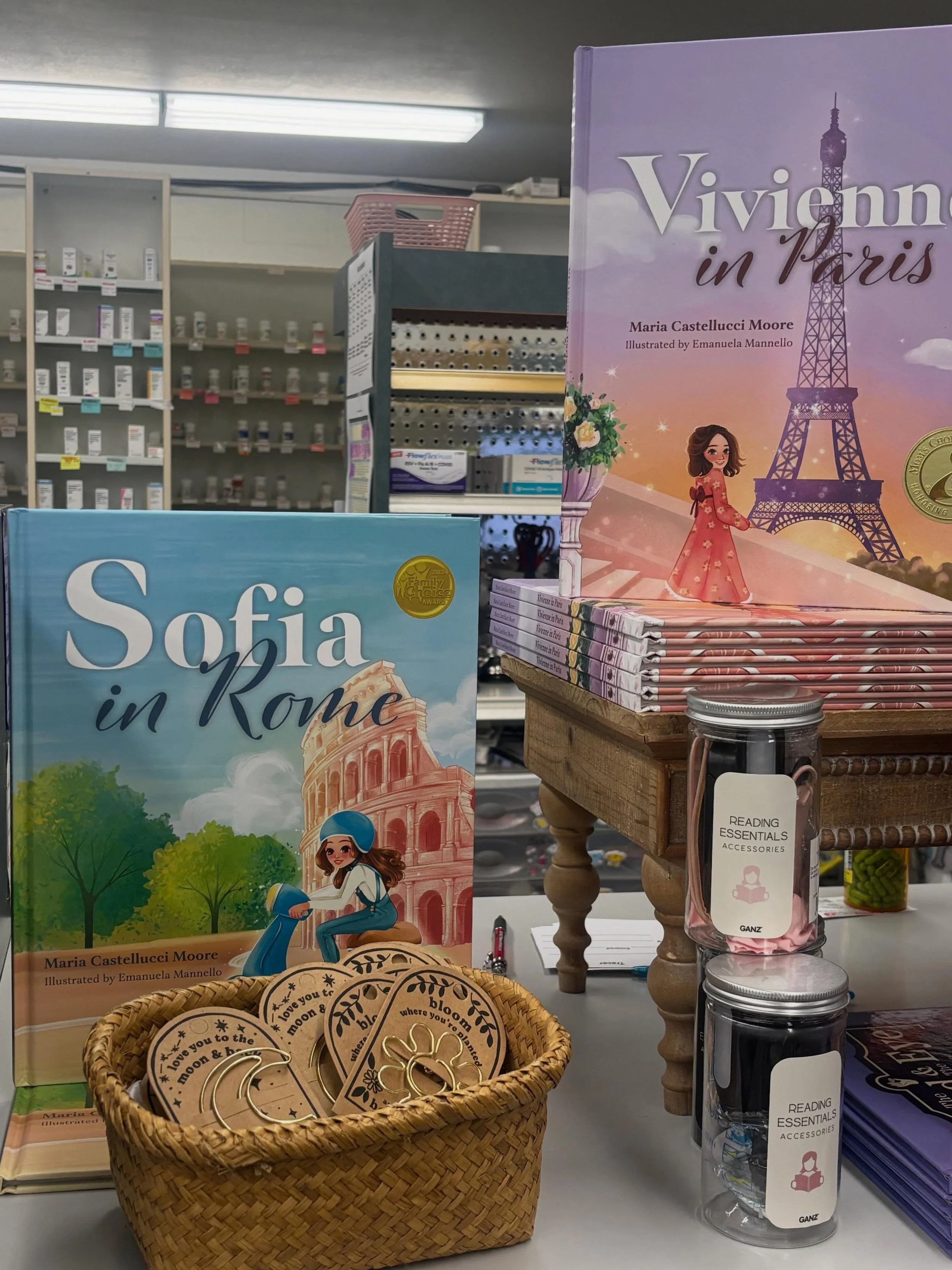 Come check out books from local author Maria Castellucci Moore! 📚💖

Travel the world without leaving home. Sofia in Rome 🇮🇹 and Vivienne in Paris 🇫🇷 follow two adventurous girls through two of the most beautiful cities on earth.

Stop by and su