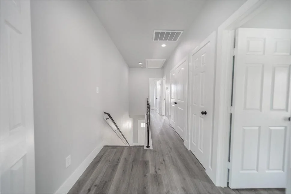 Second Floor Hall 2.jpeg