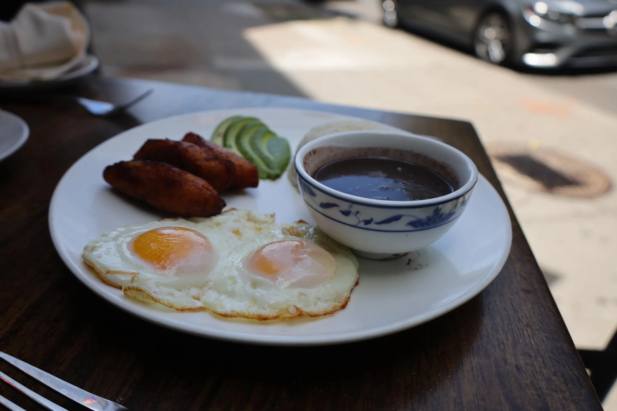✨ WEEKEND BRUNCH VIBES ✨
Saturdays &amp; Sundays just got a whole lot better 🌟
📍 Puerta Del Alma Williamsburg
270 S 5th St
🥂 $49 Bottomless Brunch
(Yes, breakfast is included!)
What you&rsquo;ll get:
🎶 Live DJ spinning all day
🌺 Stunning Latin d