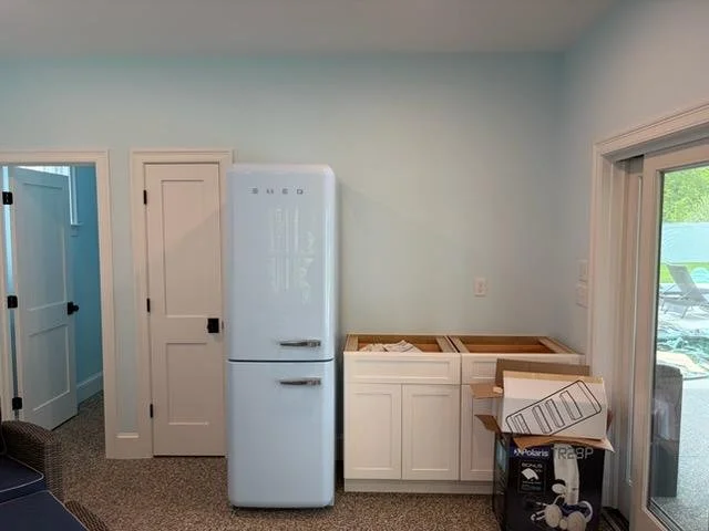 27-finished-living-area-kitchenette-electrical.jpg