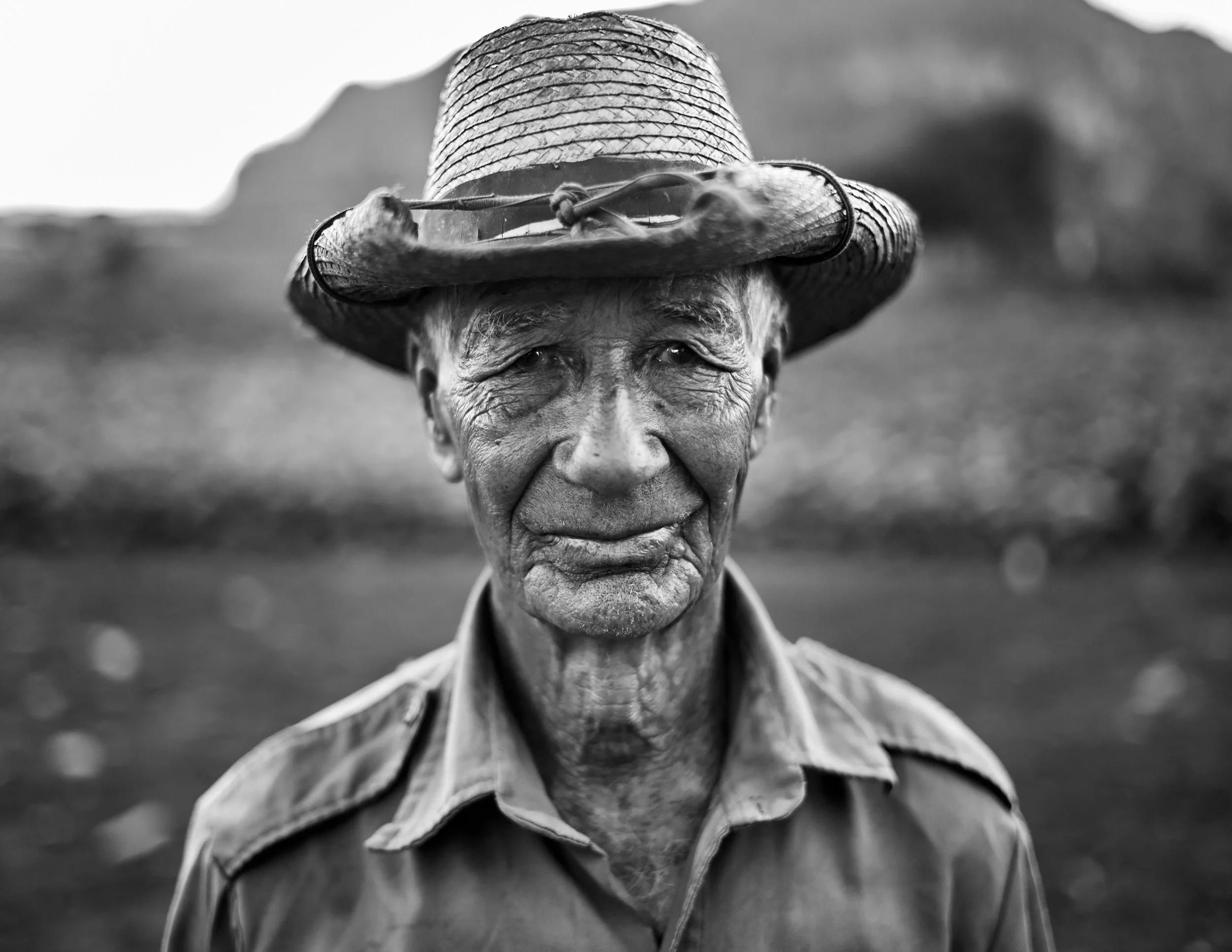 Havana_Smoke_02_2017_3382 _17x22 1.jpg