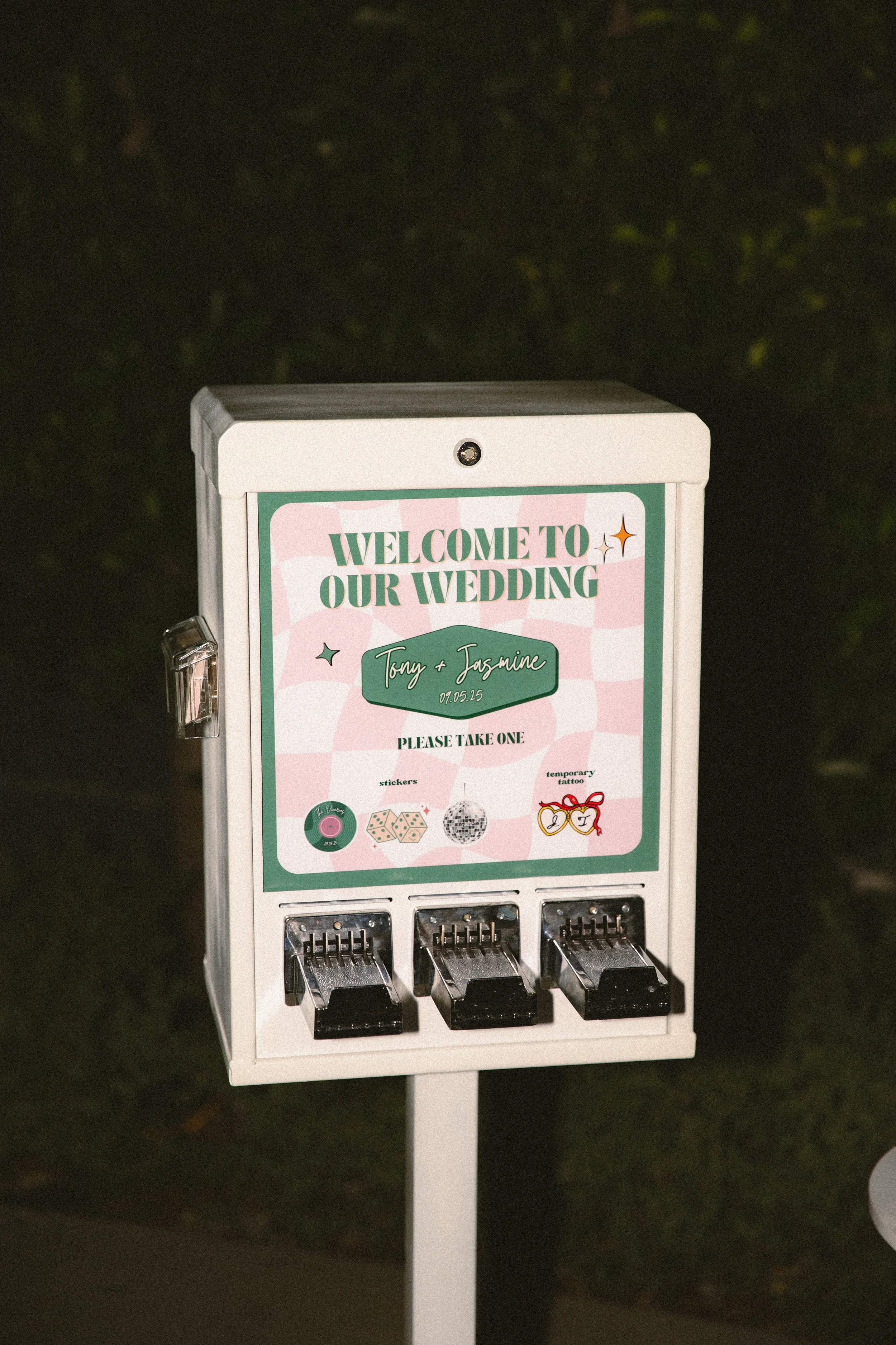 sticker vending machine for weddings