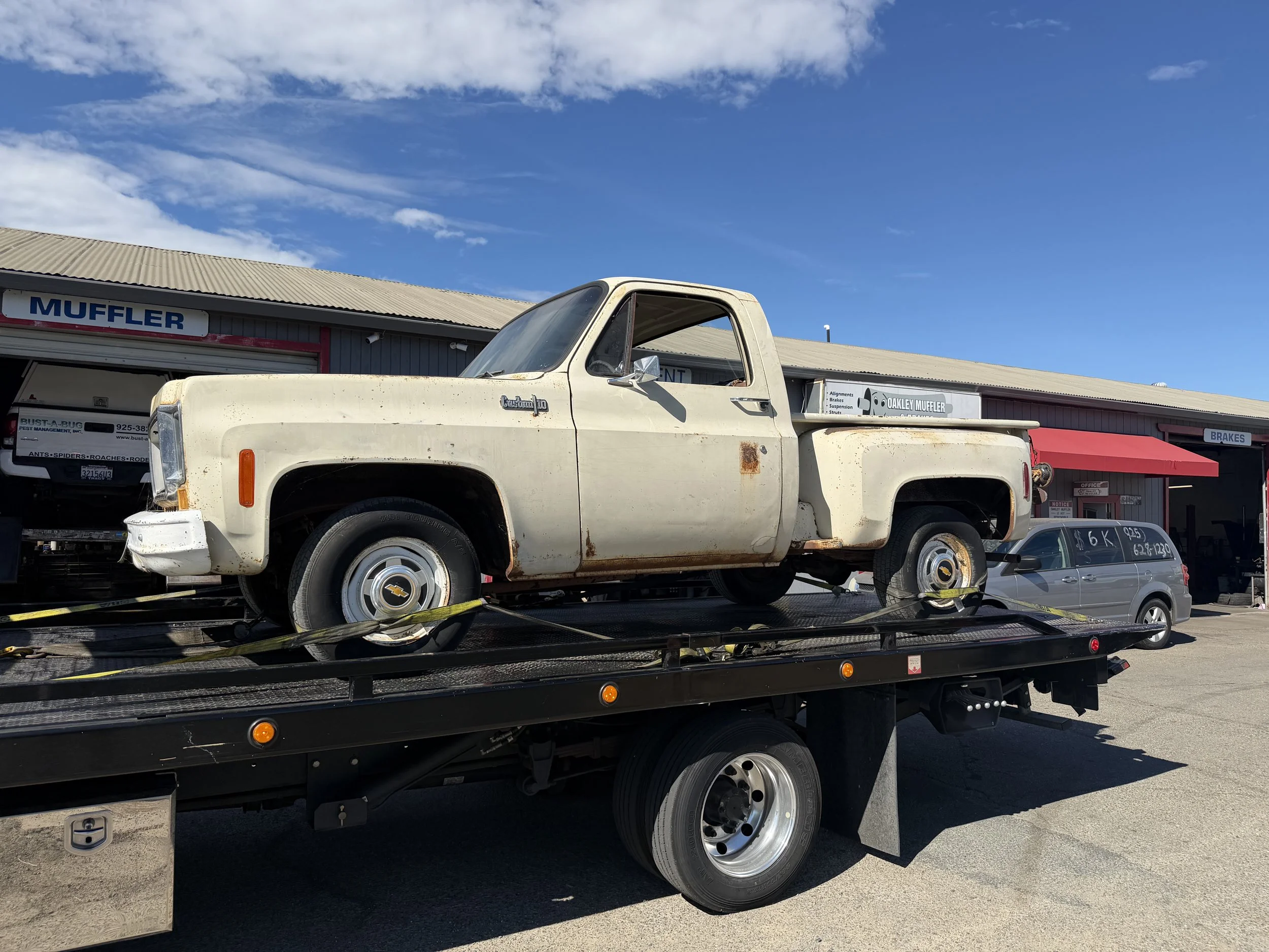 flatbed tow truck service oakley ca