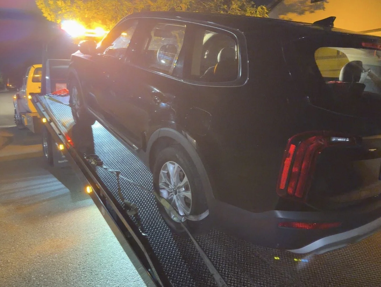Roadside assistance and flatbed towing service in Pittsburg California
