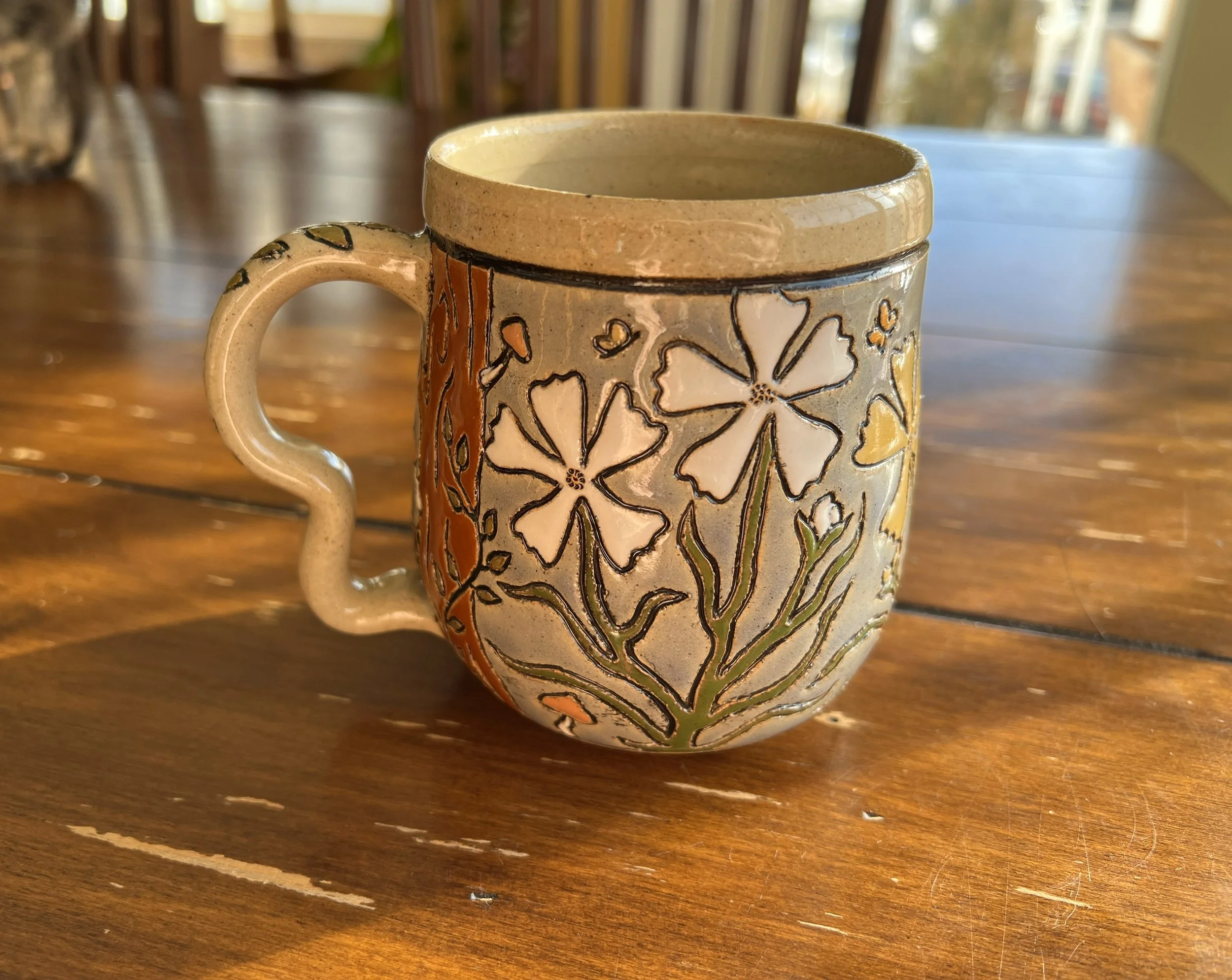 Big Florals Mug with Ergonomic Handle