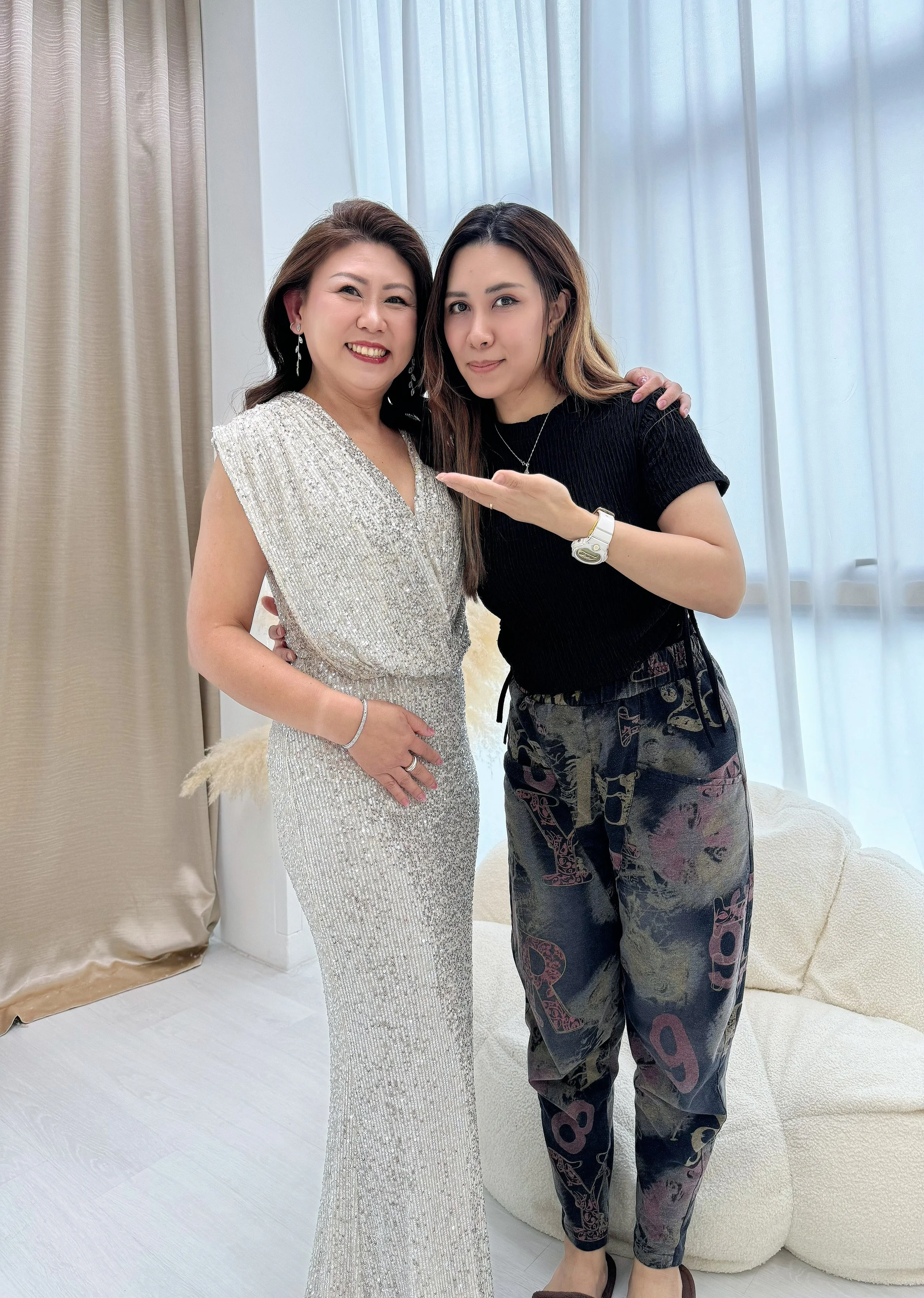 Event / D&D / Entourage / Personal / Photoshoot / Corporate Makeup & Hairstyling