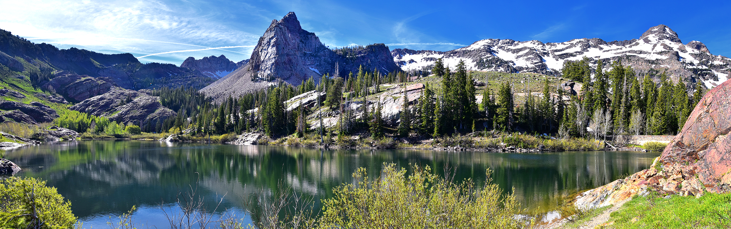 Where to Stay Near Mammoth Lakes Along Highway 395