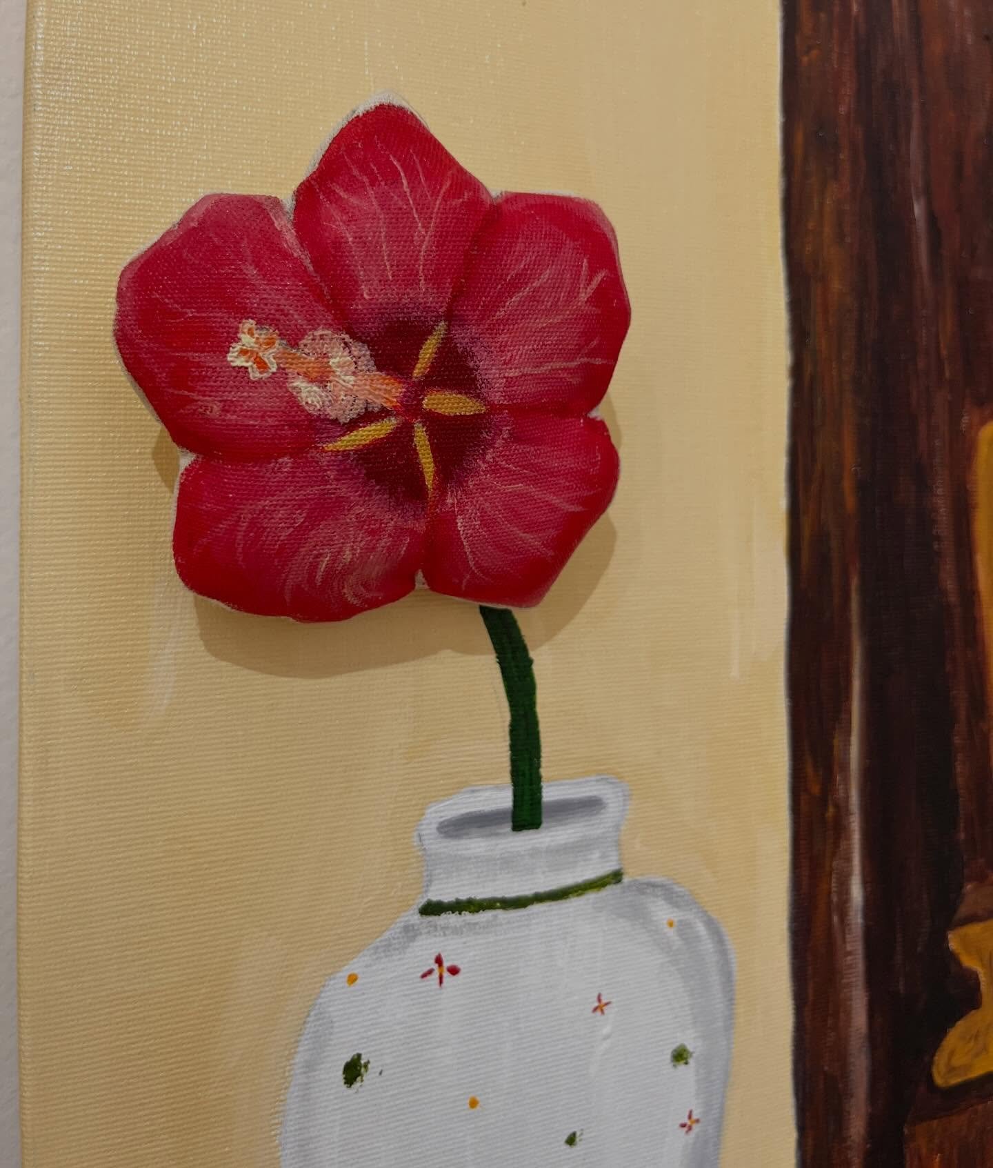 Uma das Oferendas para o Butsudan da Bachan que eu mais gosto &eacute; essa flor, numerosa em Okinawa, linda, com cheiro que se espalha pelo caminho (アカバナー)

#art #butsudan #okinawa #painting