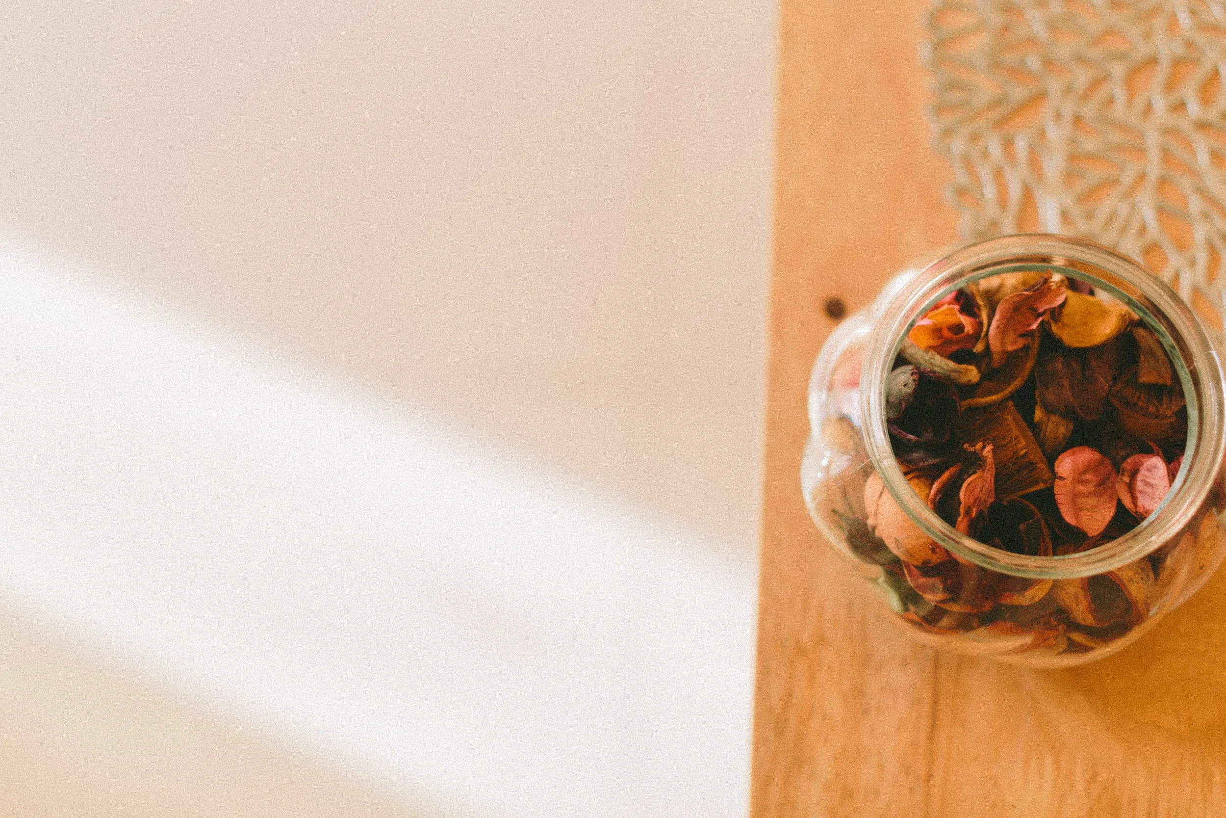 桃園不動產諮詢服務，解析房價趨勢與區域優勢，協助自住與投資決策。