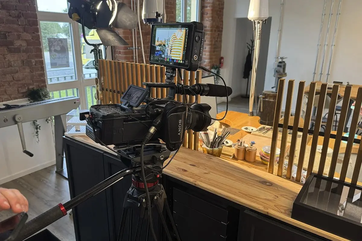 Professionelle Kamera. Blick hinter die Kulissen des Filmprojektes JUBEL | RING.