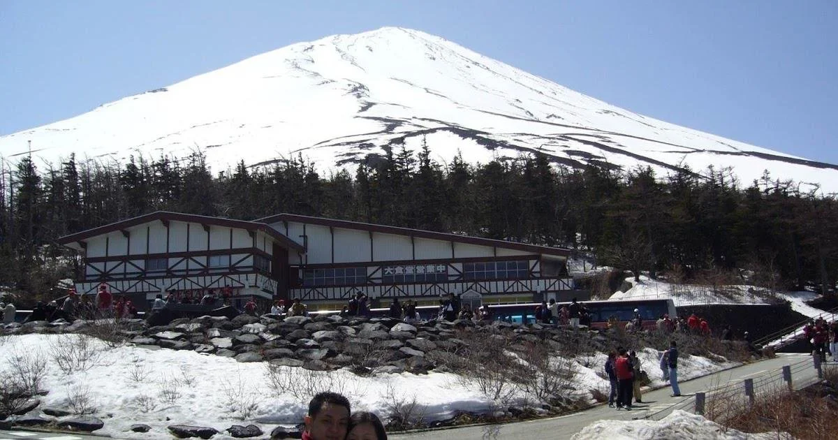 Snow-covered slope along the Subaru Line road to Mt. Fuji 5th Station