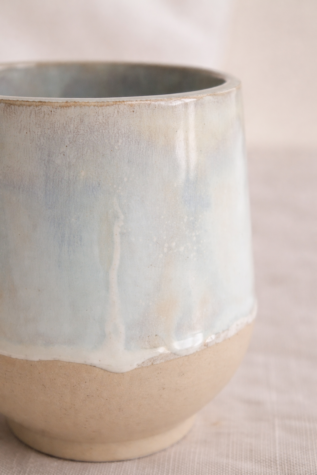 tasse-goblet-detail-email-bleu.png