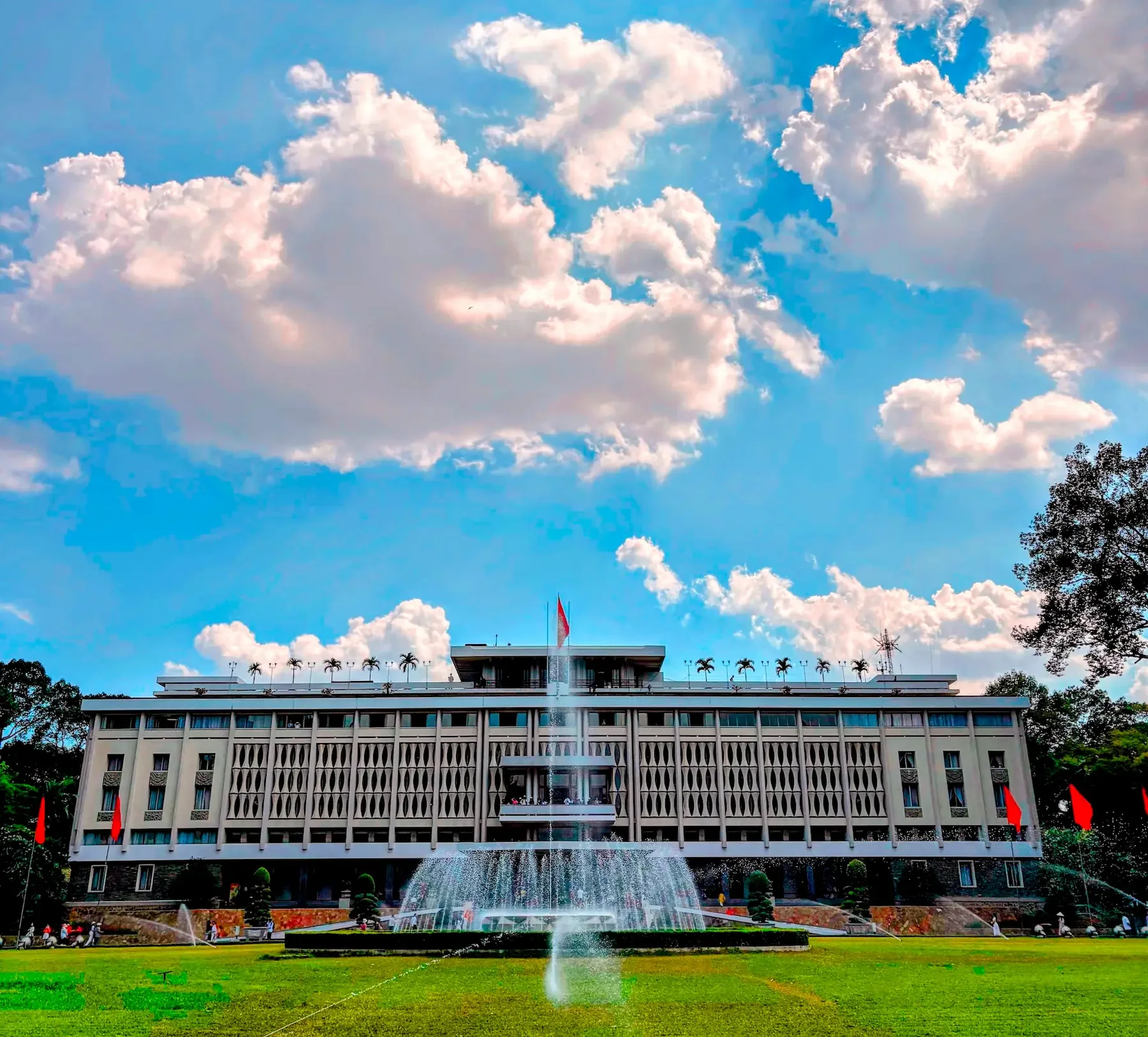 Vietnam Visa Guide for Expats and Travelers: How to Apply & Stay Longer