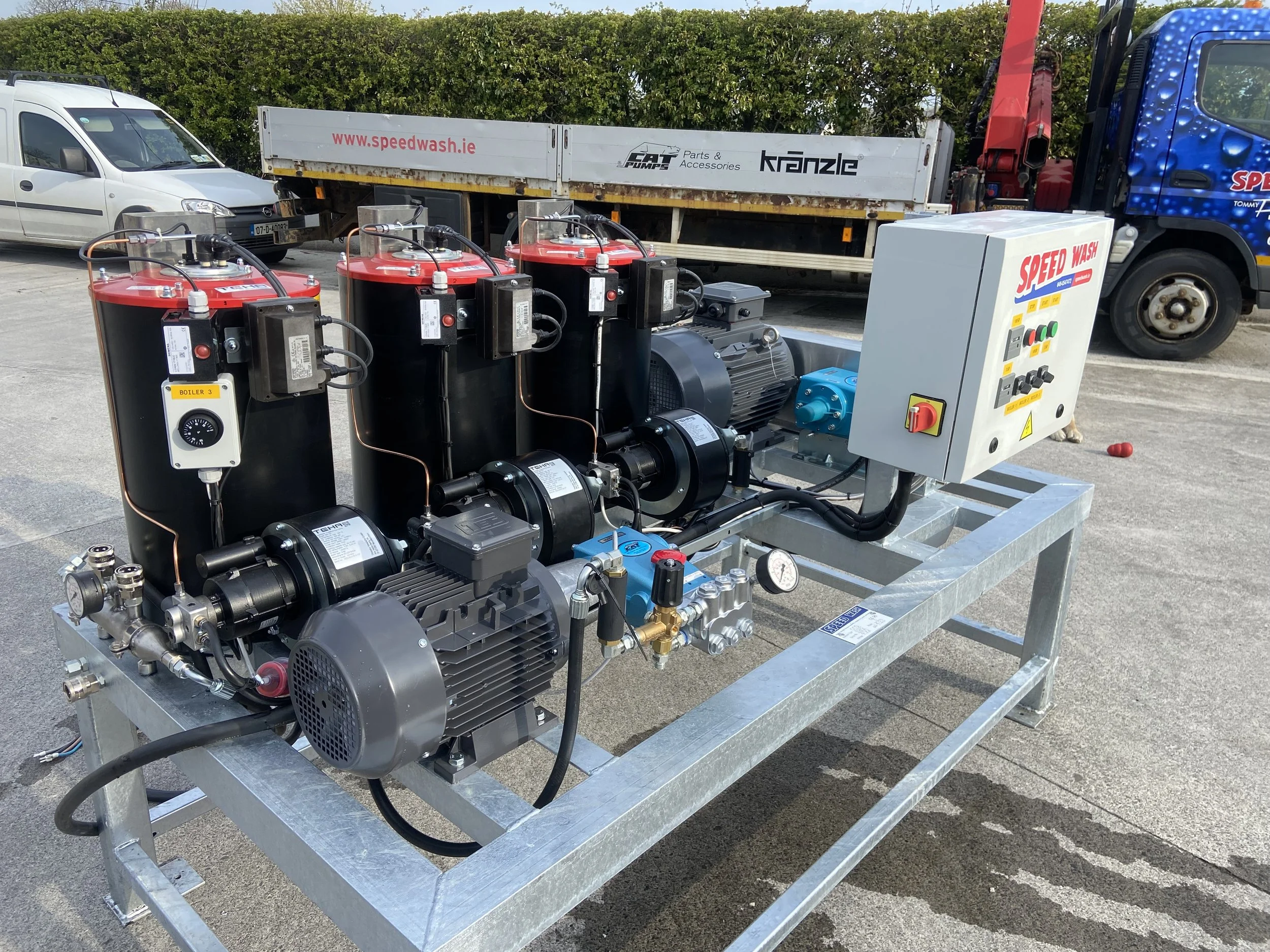 Pump Set Tom Lynch..JPG